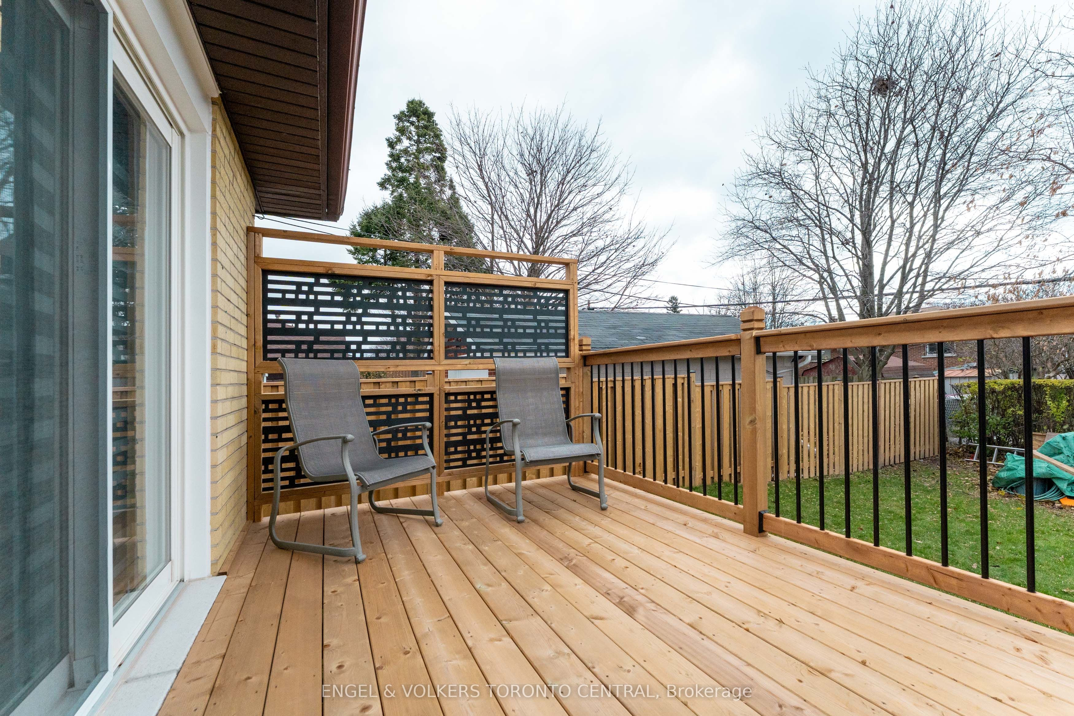 767 Phillip Murray Avenue Property Photo 35