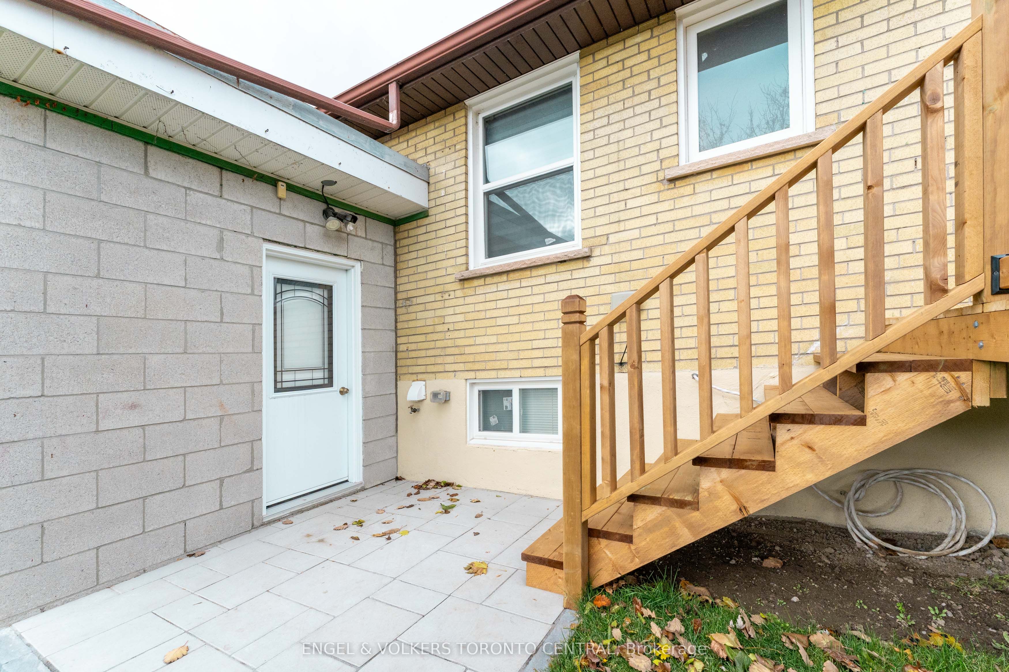 767 Phillip Murray Avenue Property Photo 38