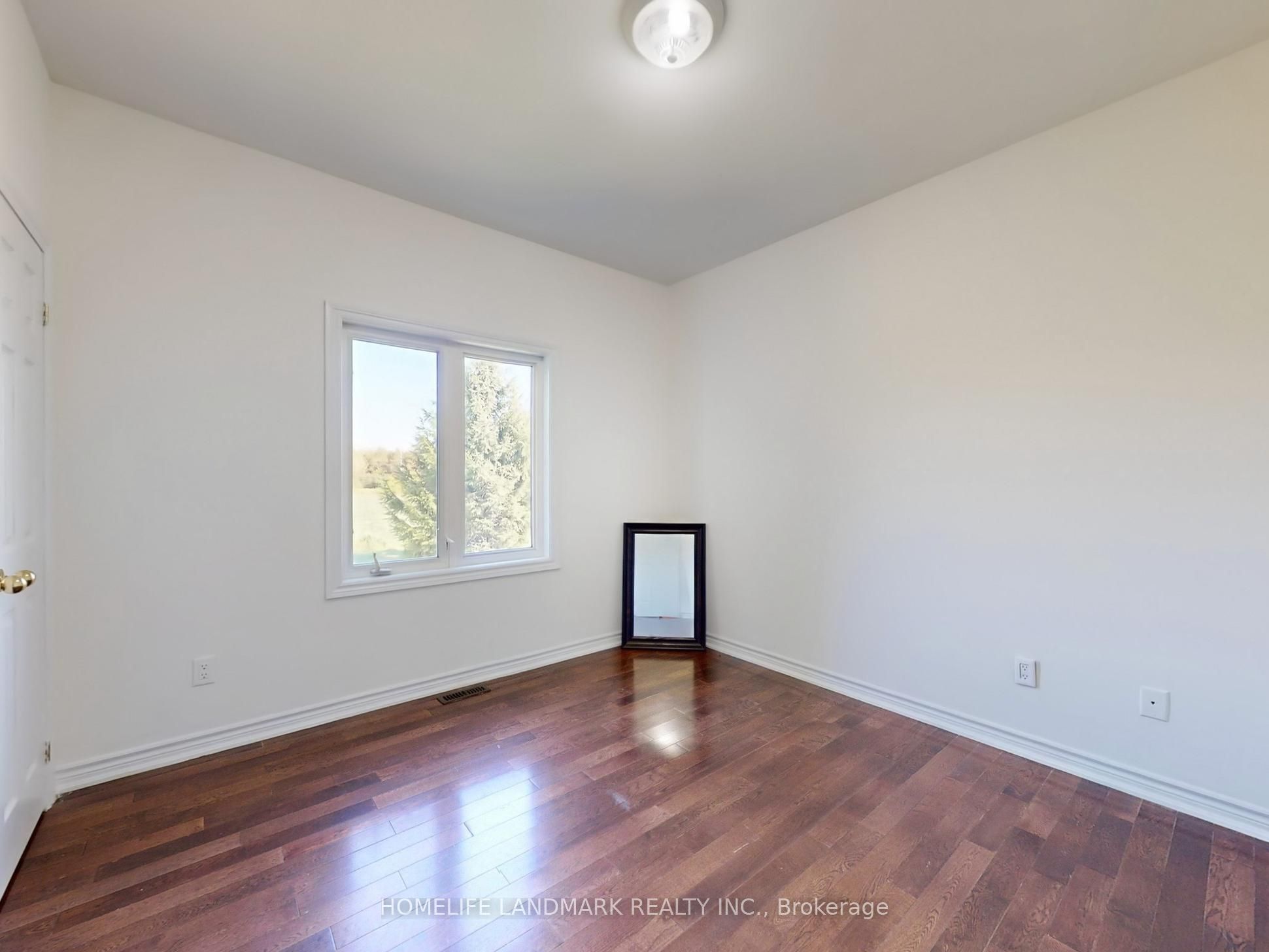 3668 Harmony Road N Property Photo 11