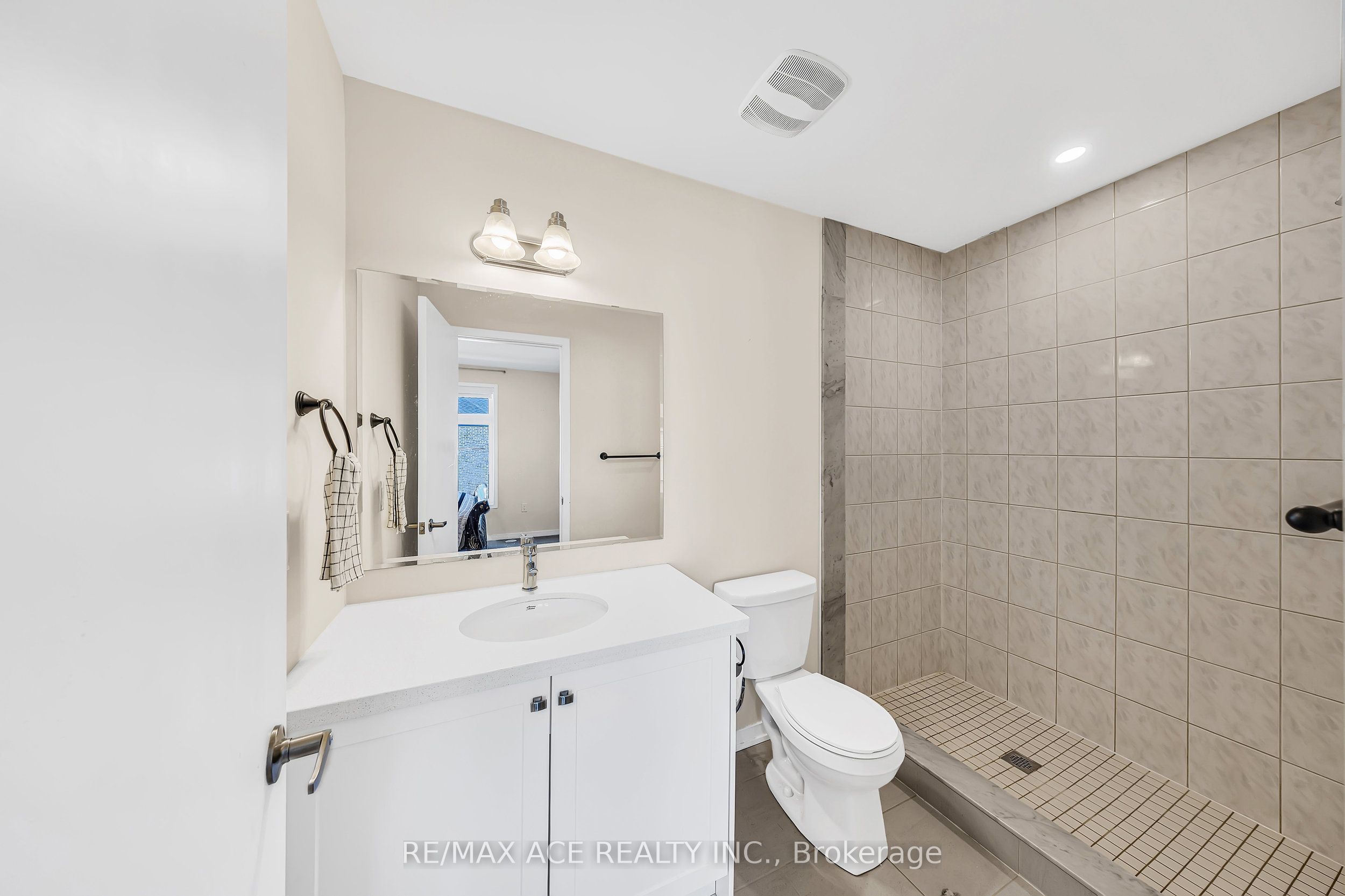1344 Bradenton Path Property Photo 24