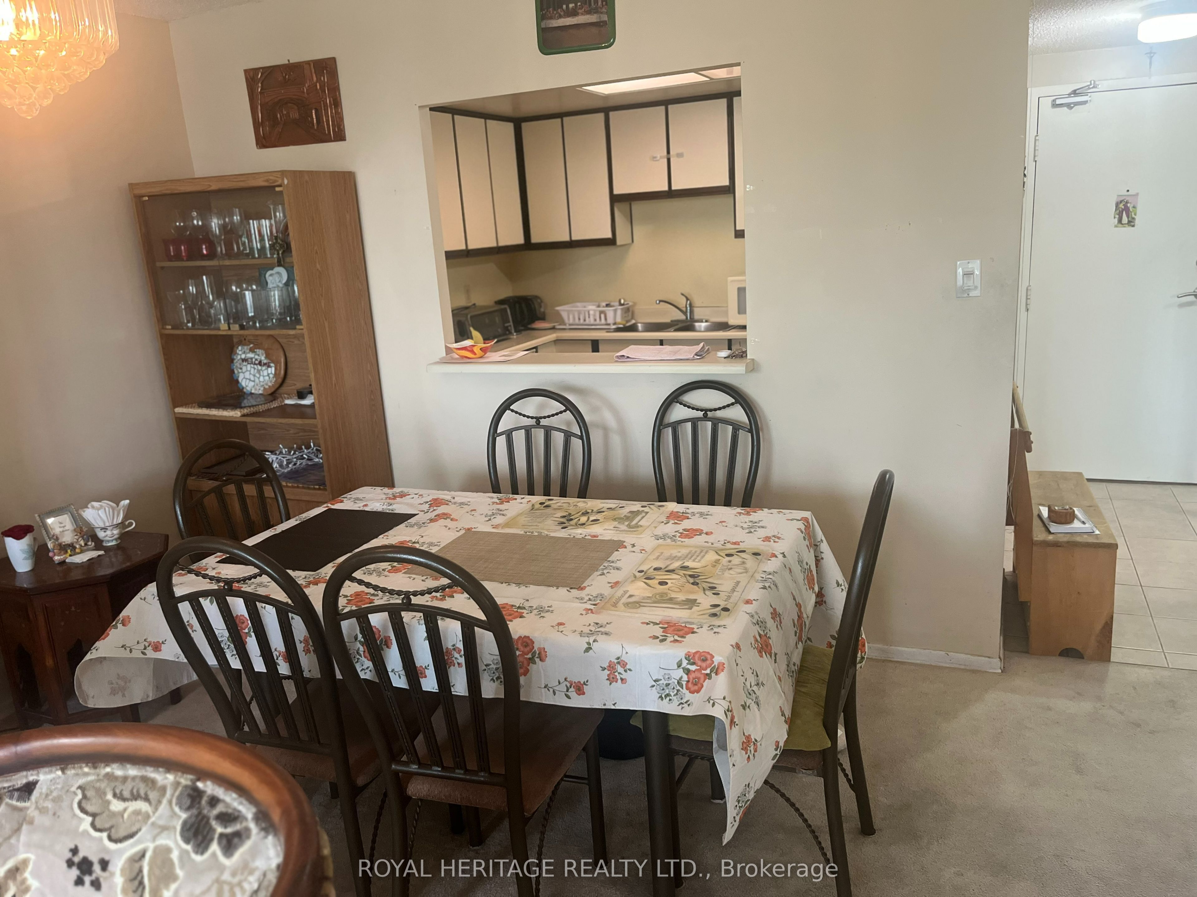 20 Dean Park Road 617 Property Photo 8