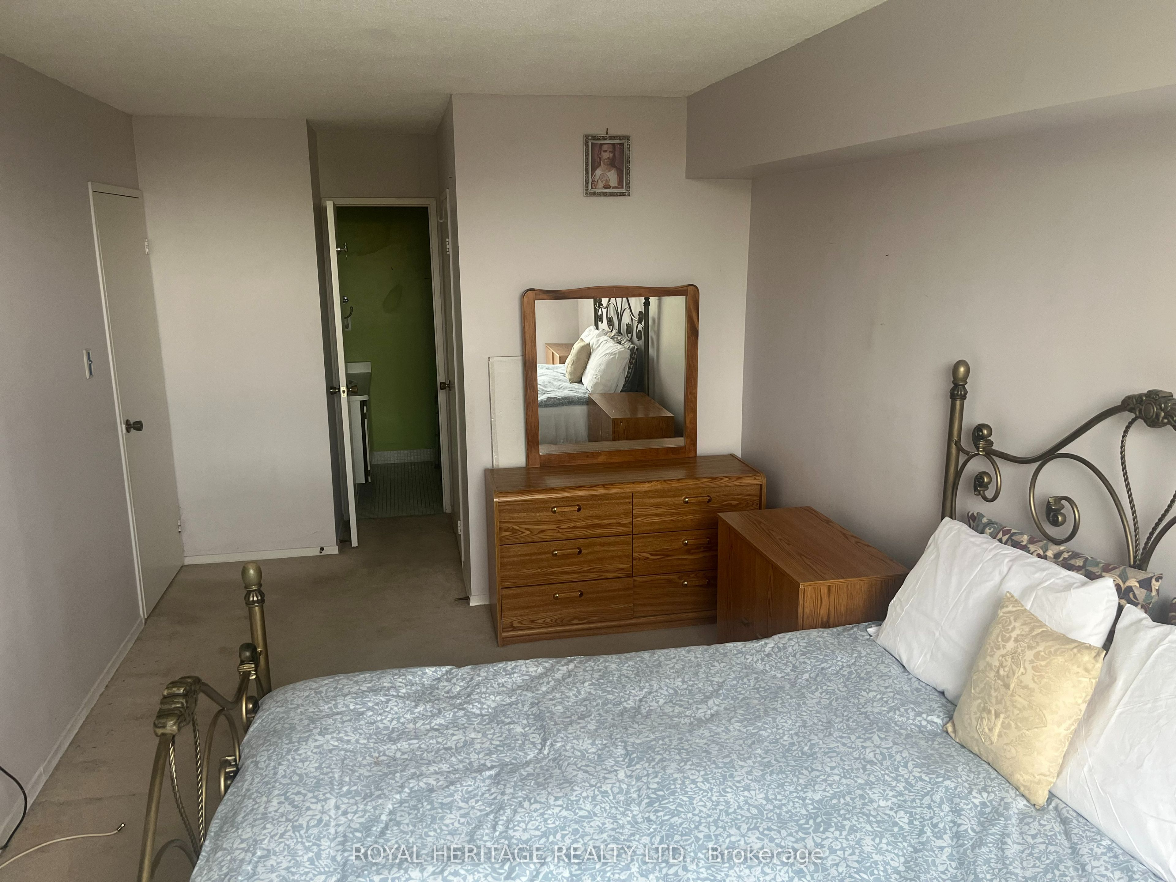 20 Dean Park Road 617 Property Photo 17