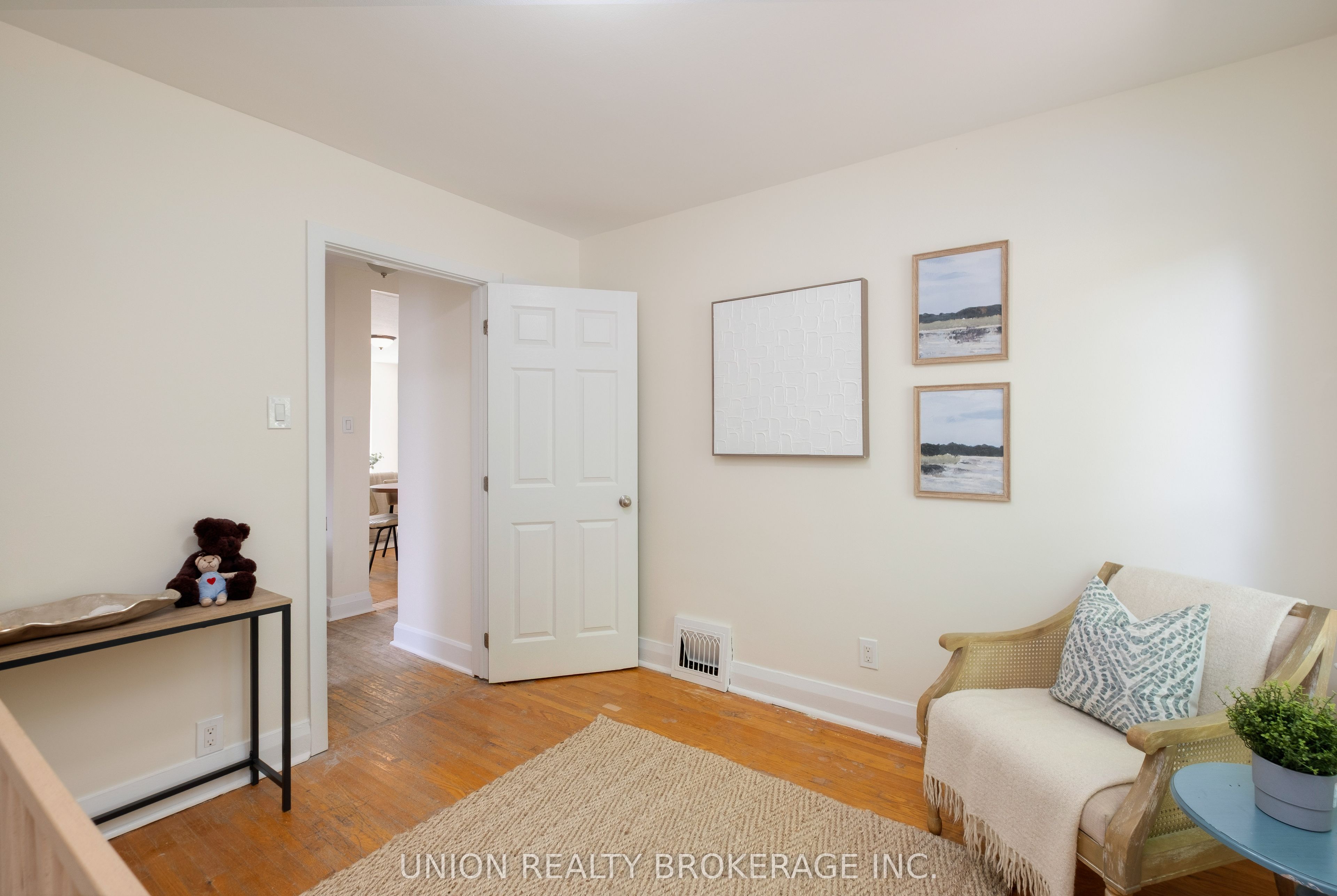 31 Thora Avenue Property Photo 11