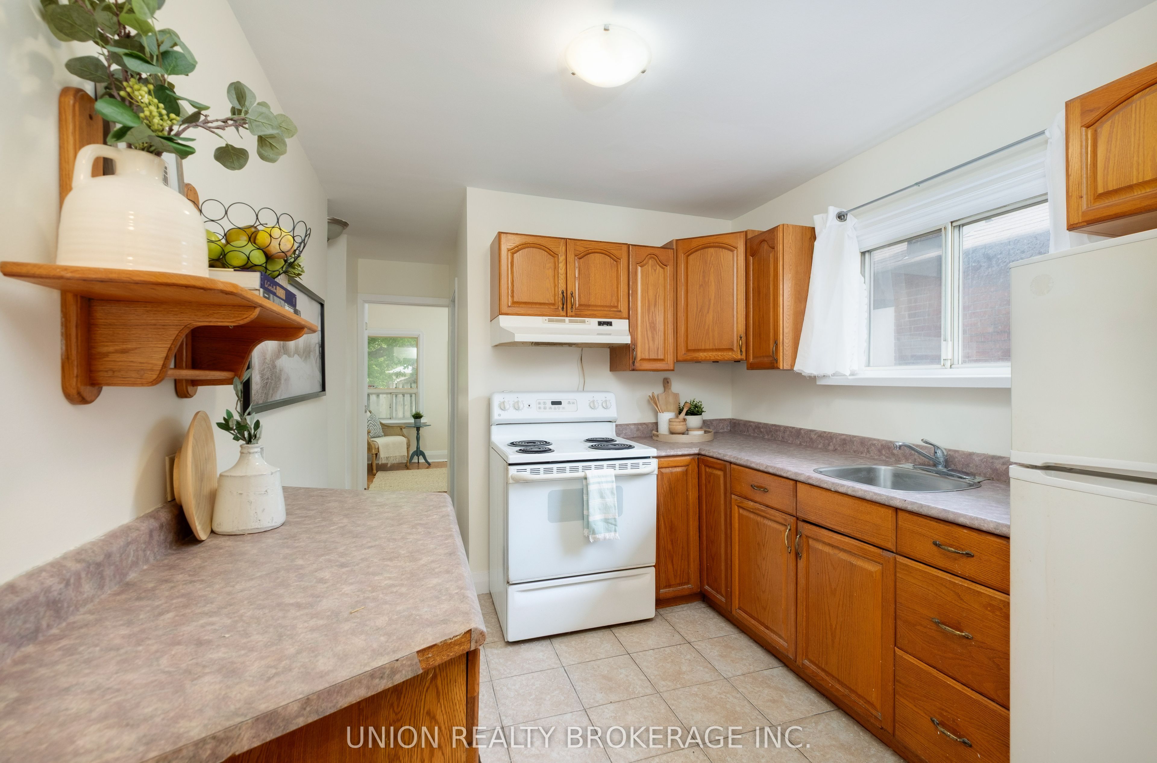 31 Thora Avenue Property Photo 13
