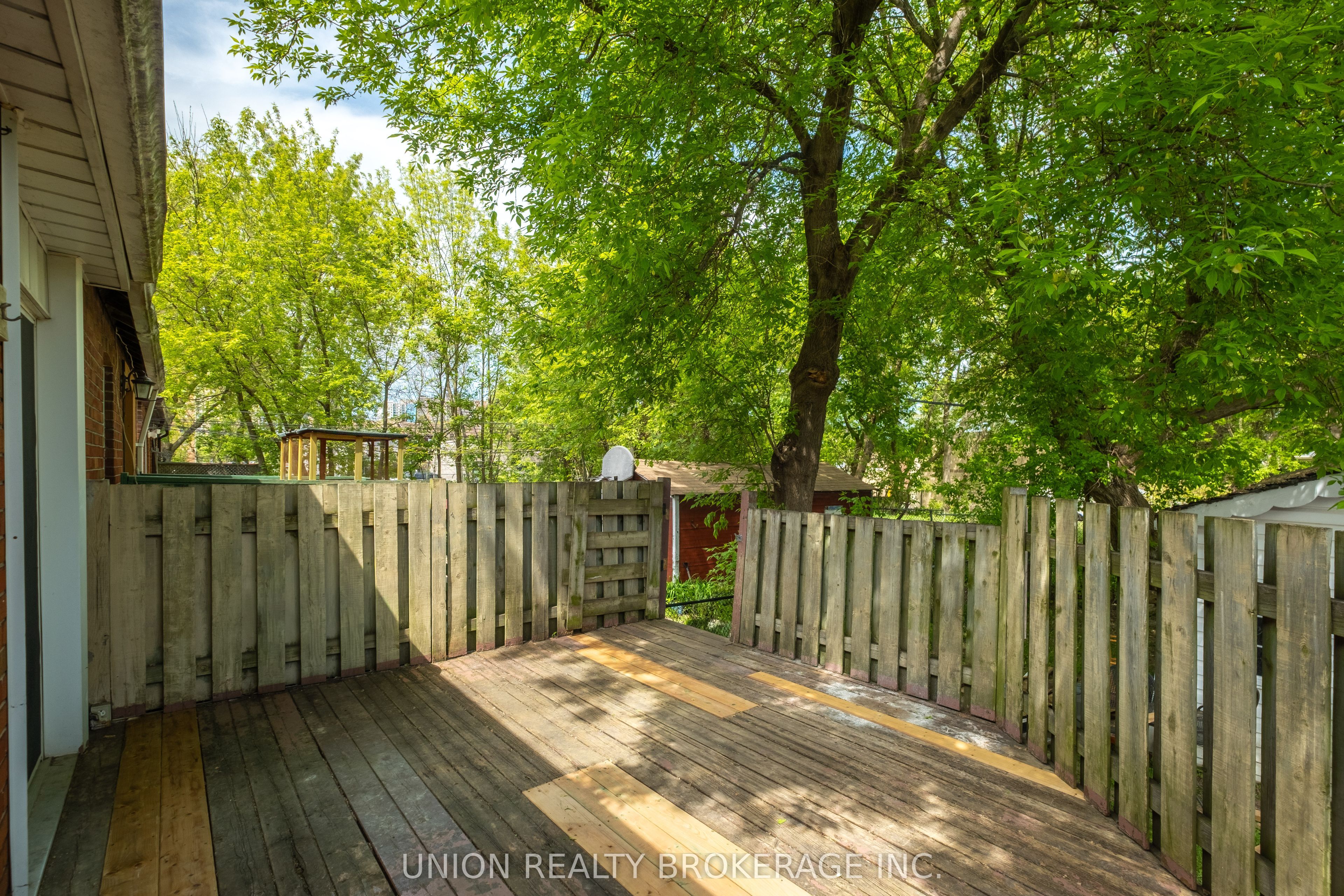 31 Thora Avenue Property Photo 17
