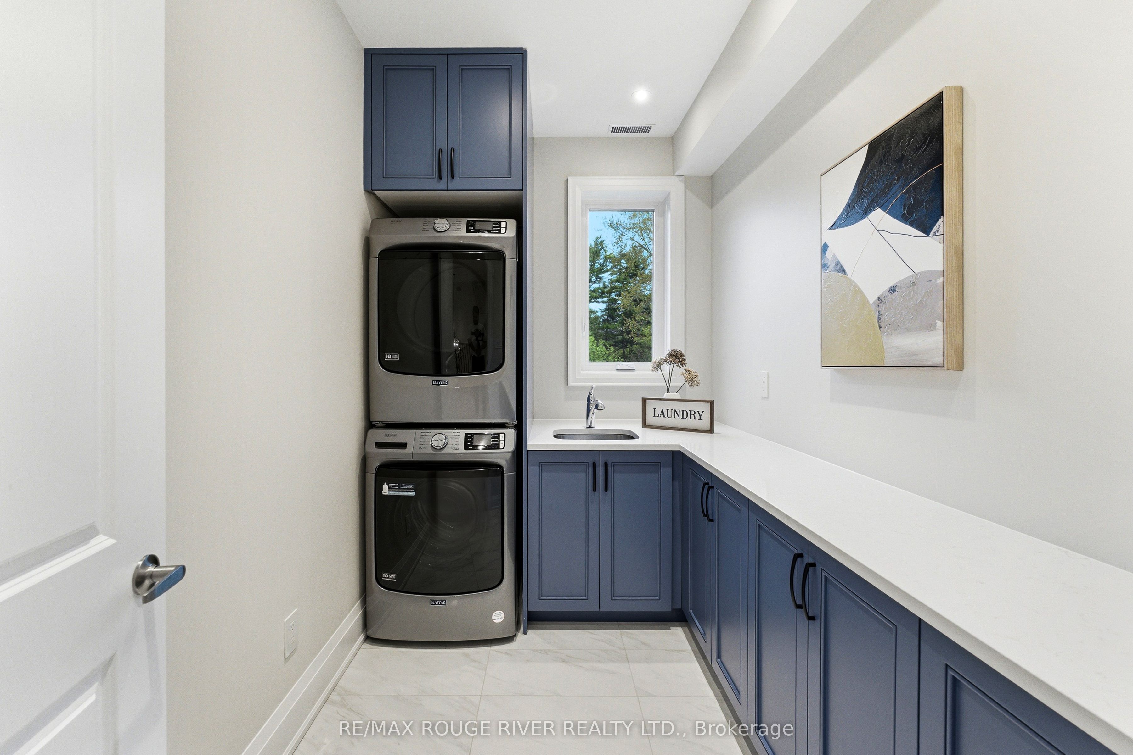 1411 Old Forest Road Property Photo 34