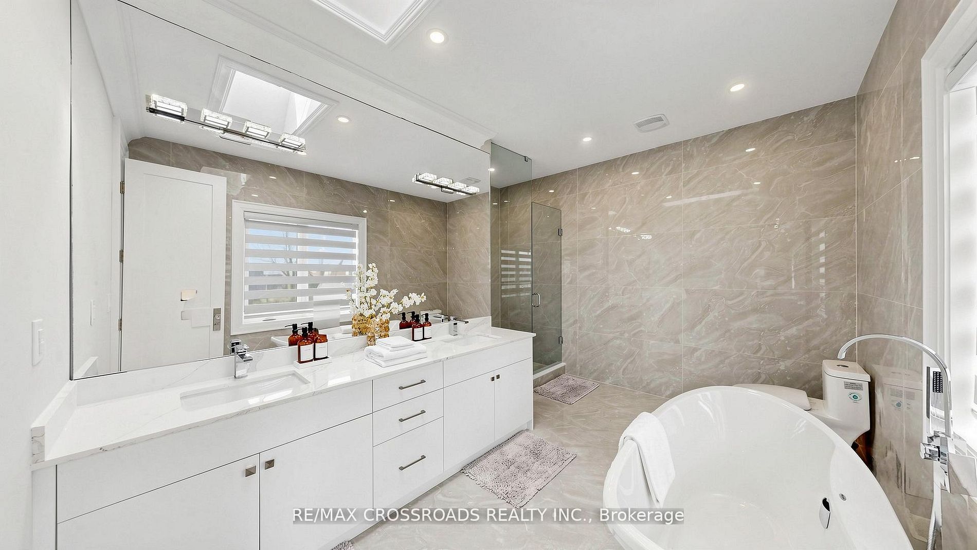 1427 Rosebank Road Property Photo 23