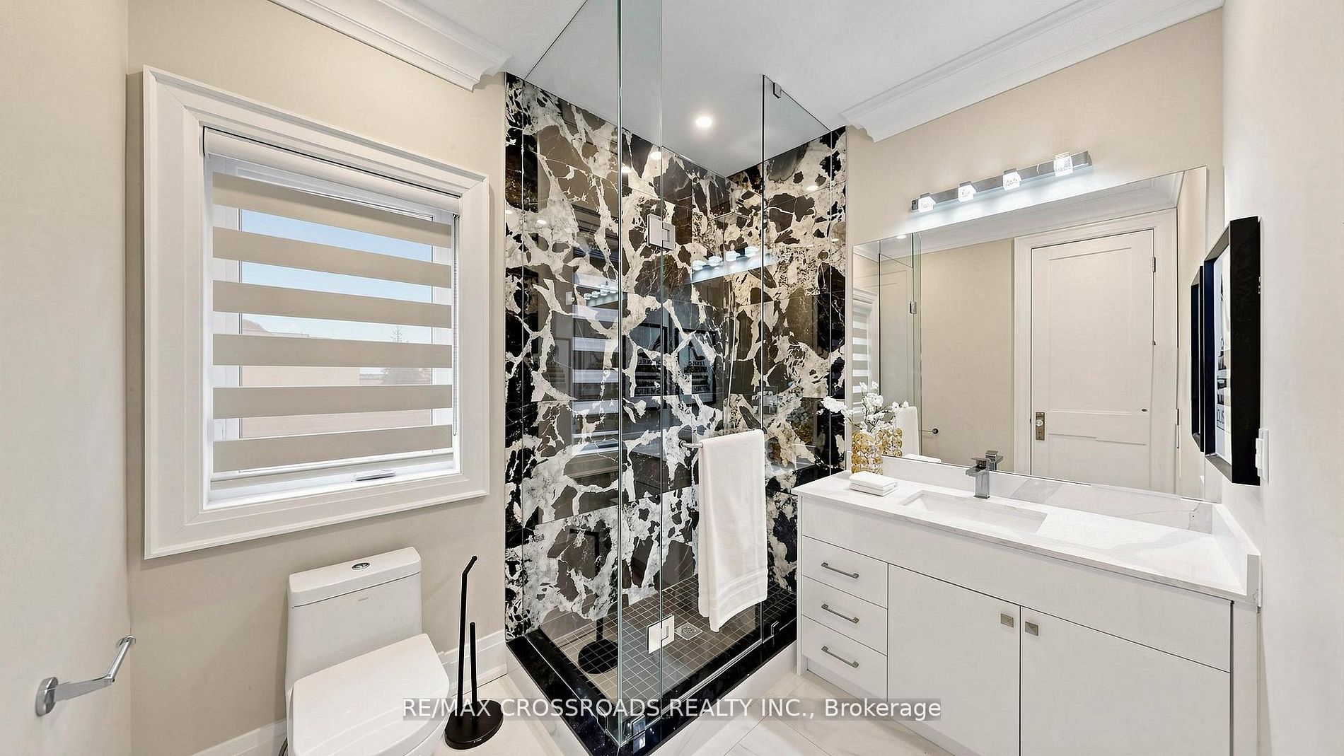 1427 Rosebank Road Property Photo 31
