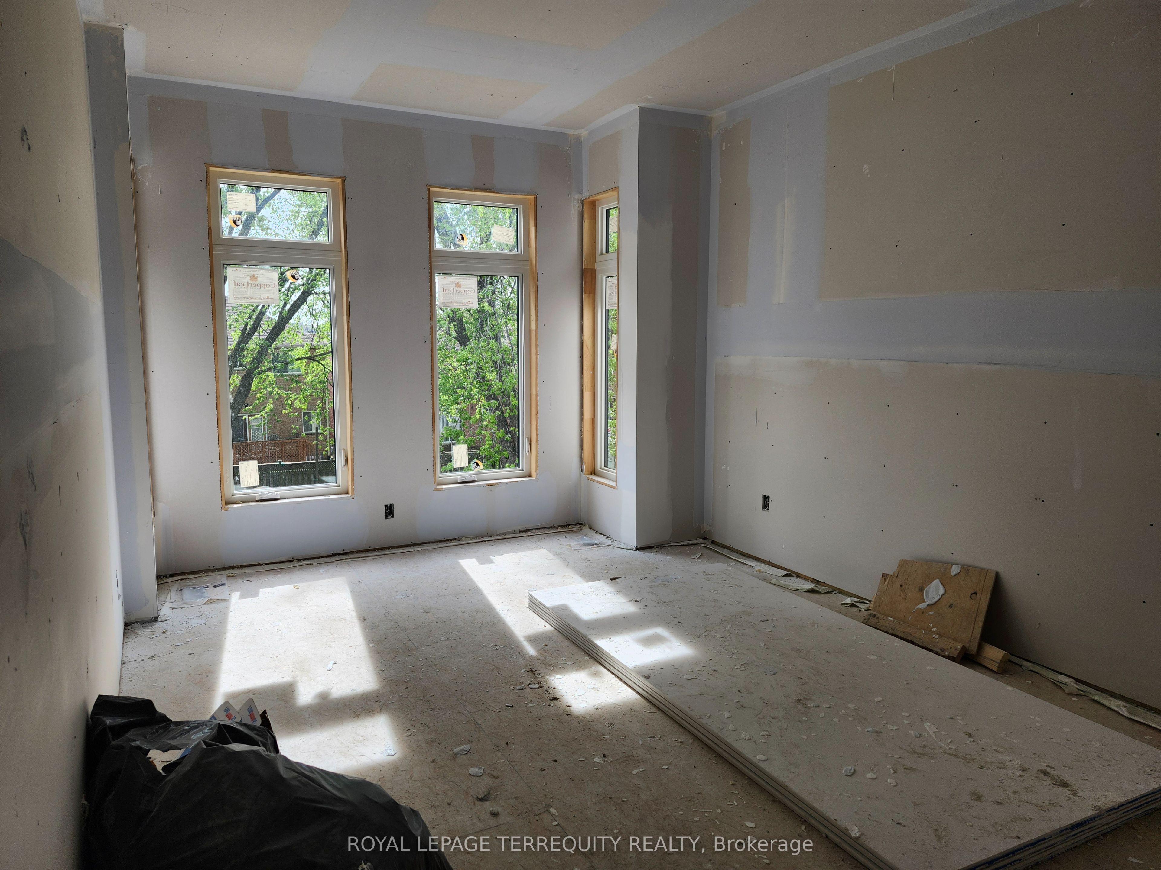 3370 Brimley Road Property Photo 7