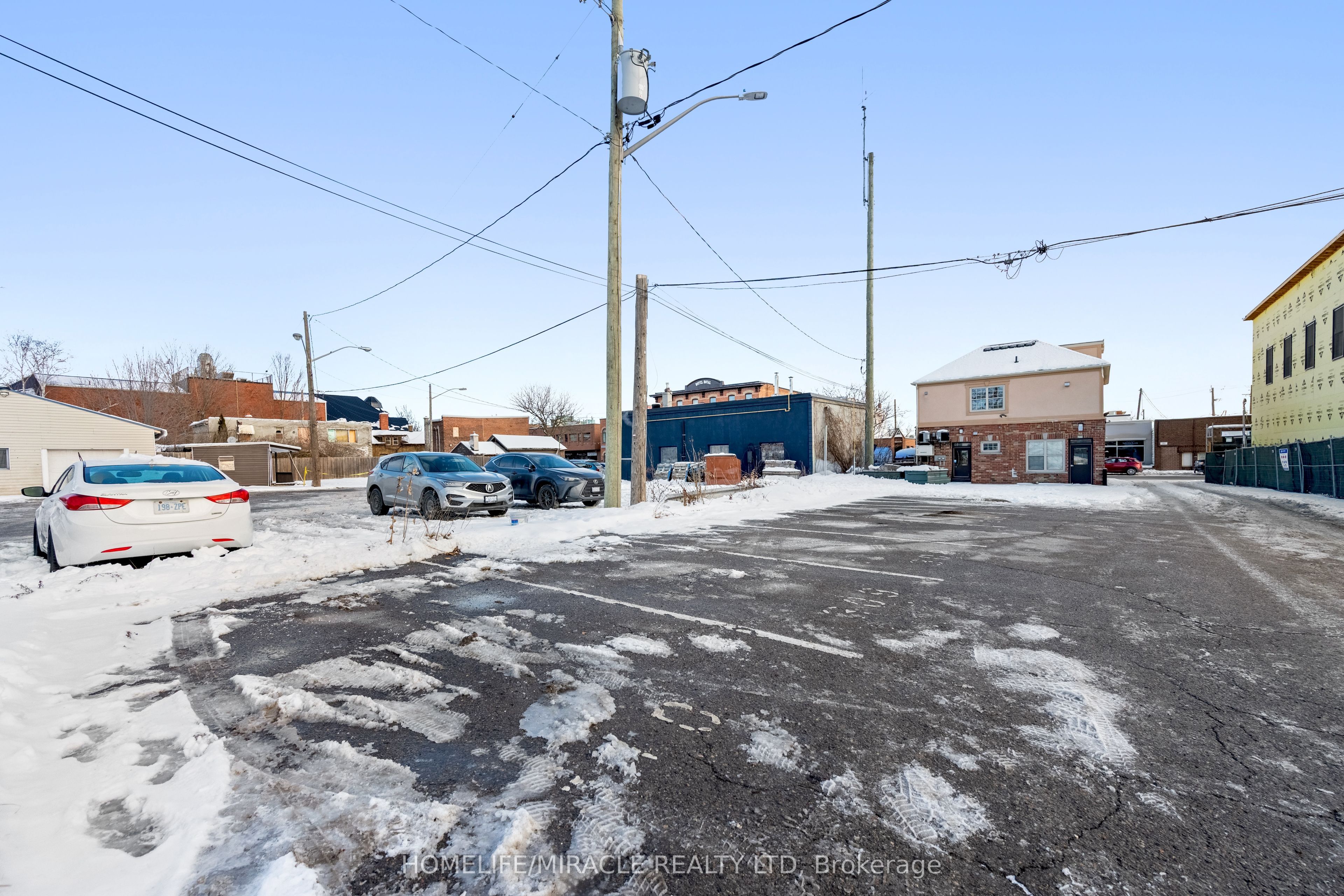 128 Brock Street N Property Photo 10