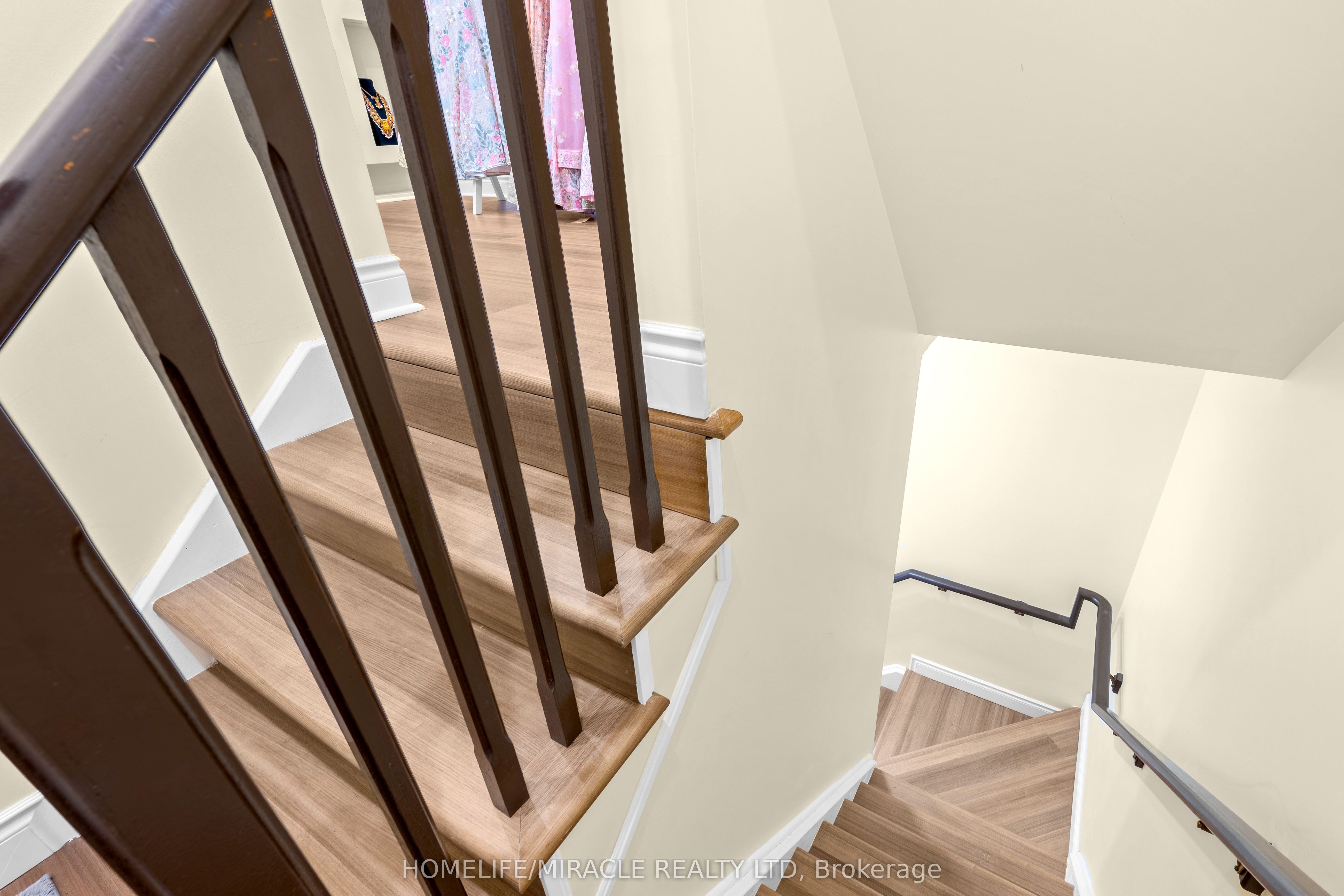 128 Brock Street N Property Photo 26