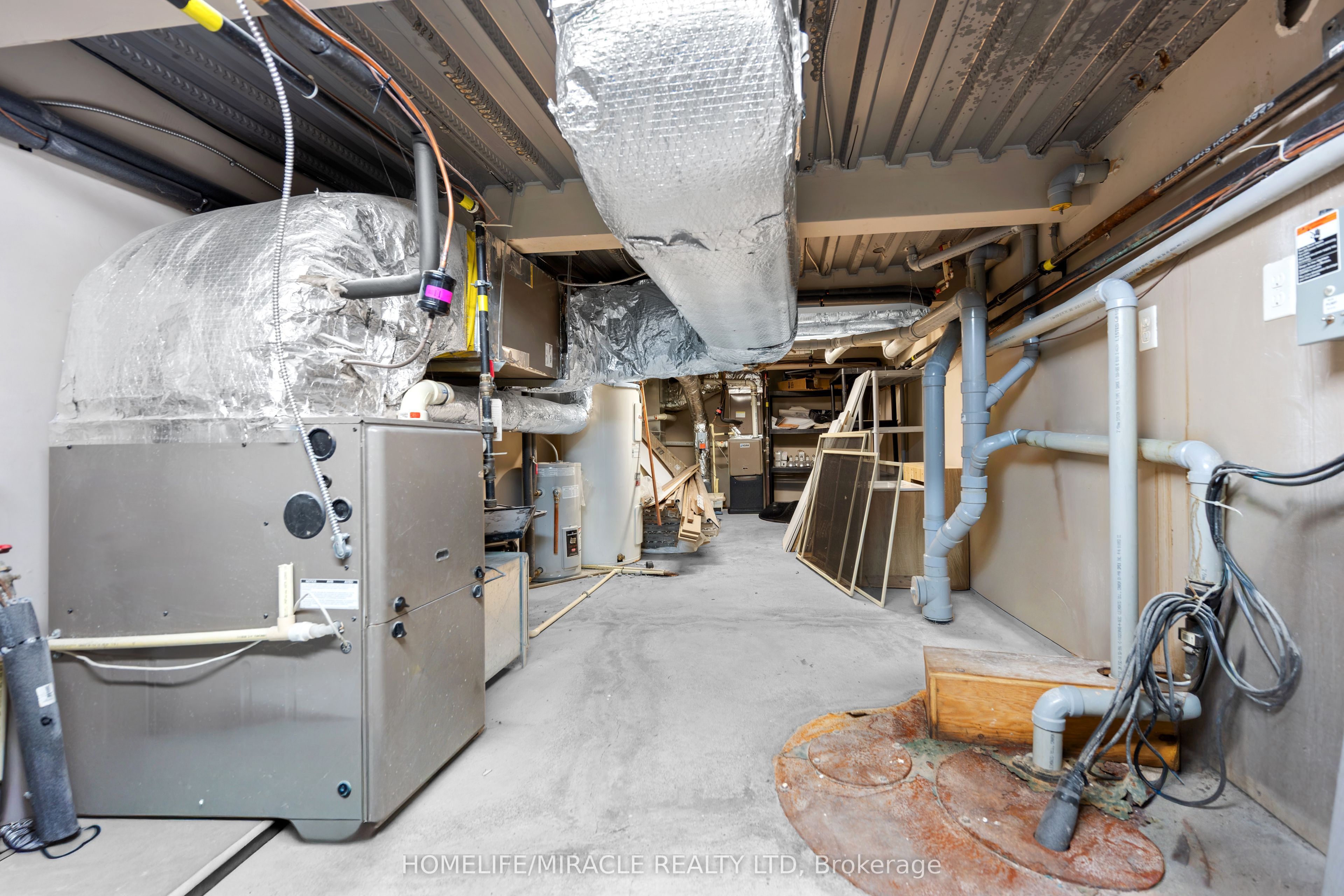 128 Brock Street N Property Photo 44