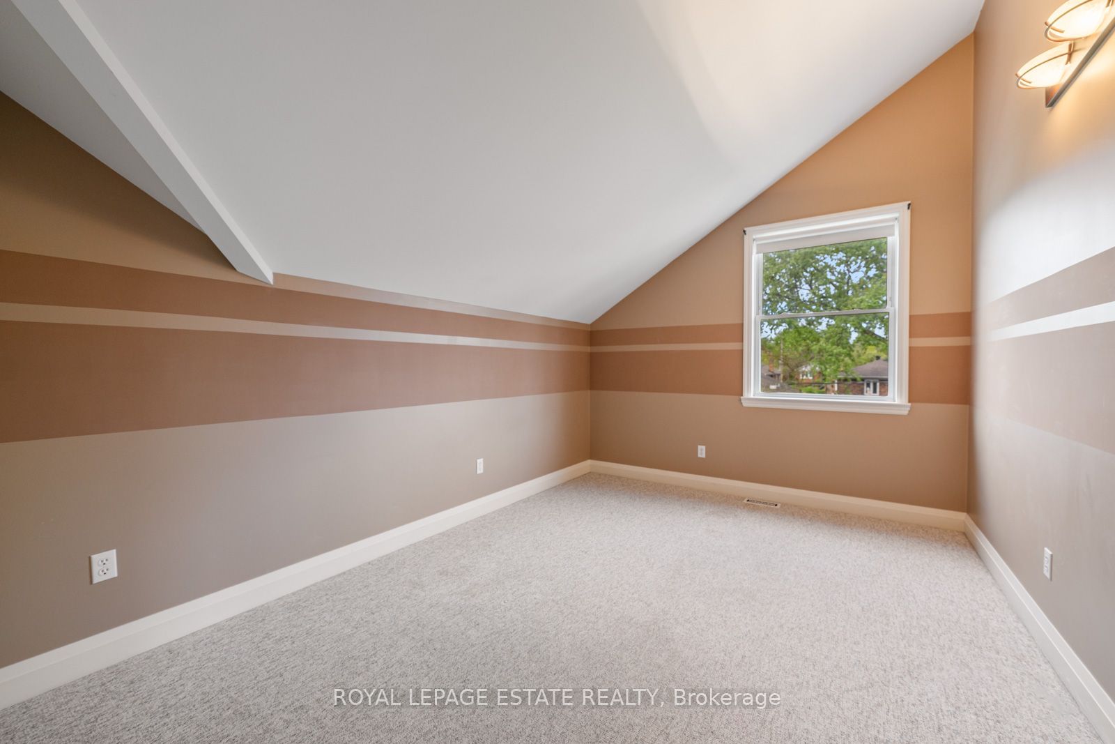 601 Pharmacy Avenue Property Photo 27