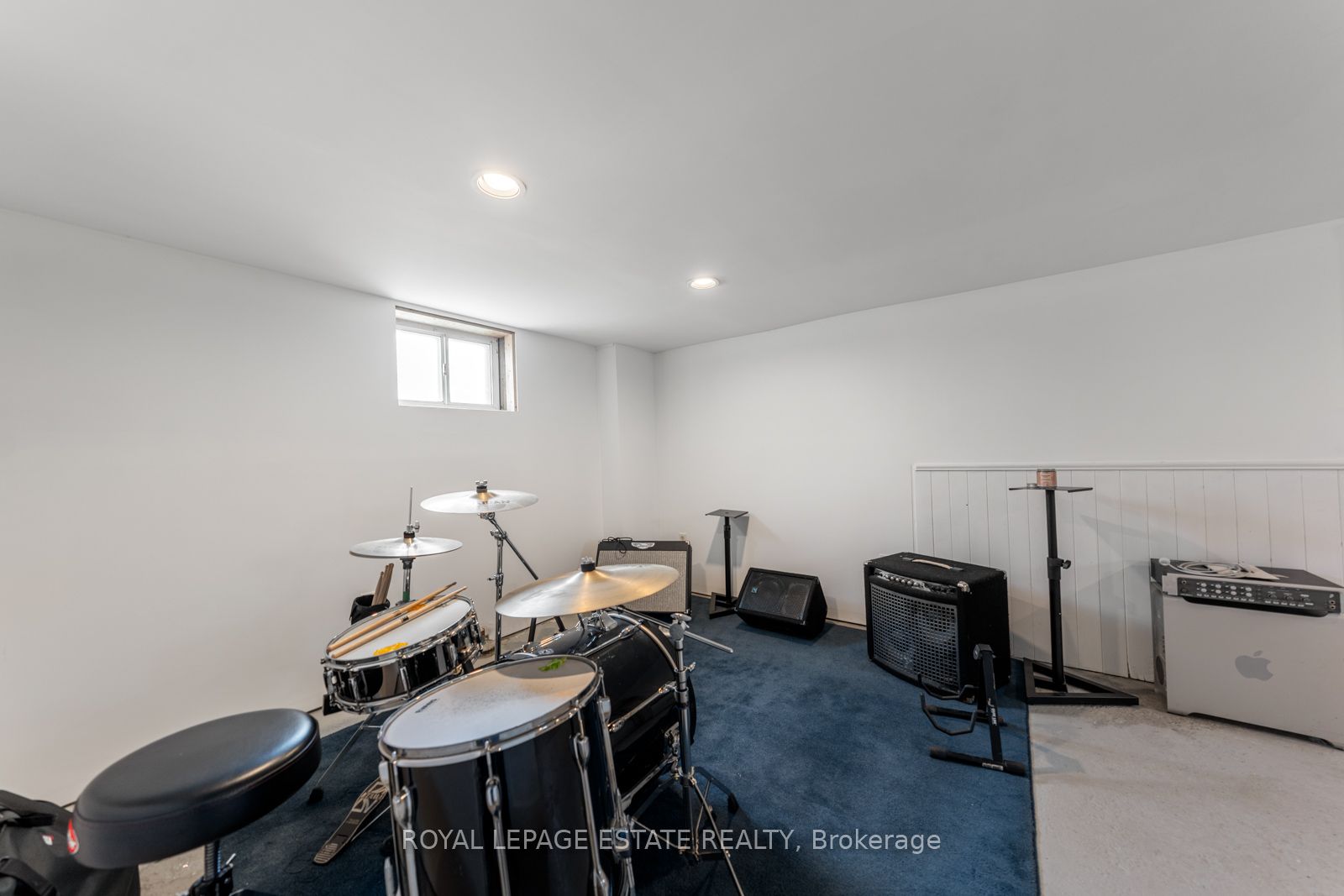 601 Pharmacy Avenue Property Photo 35