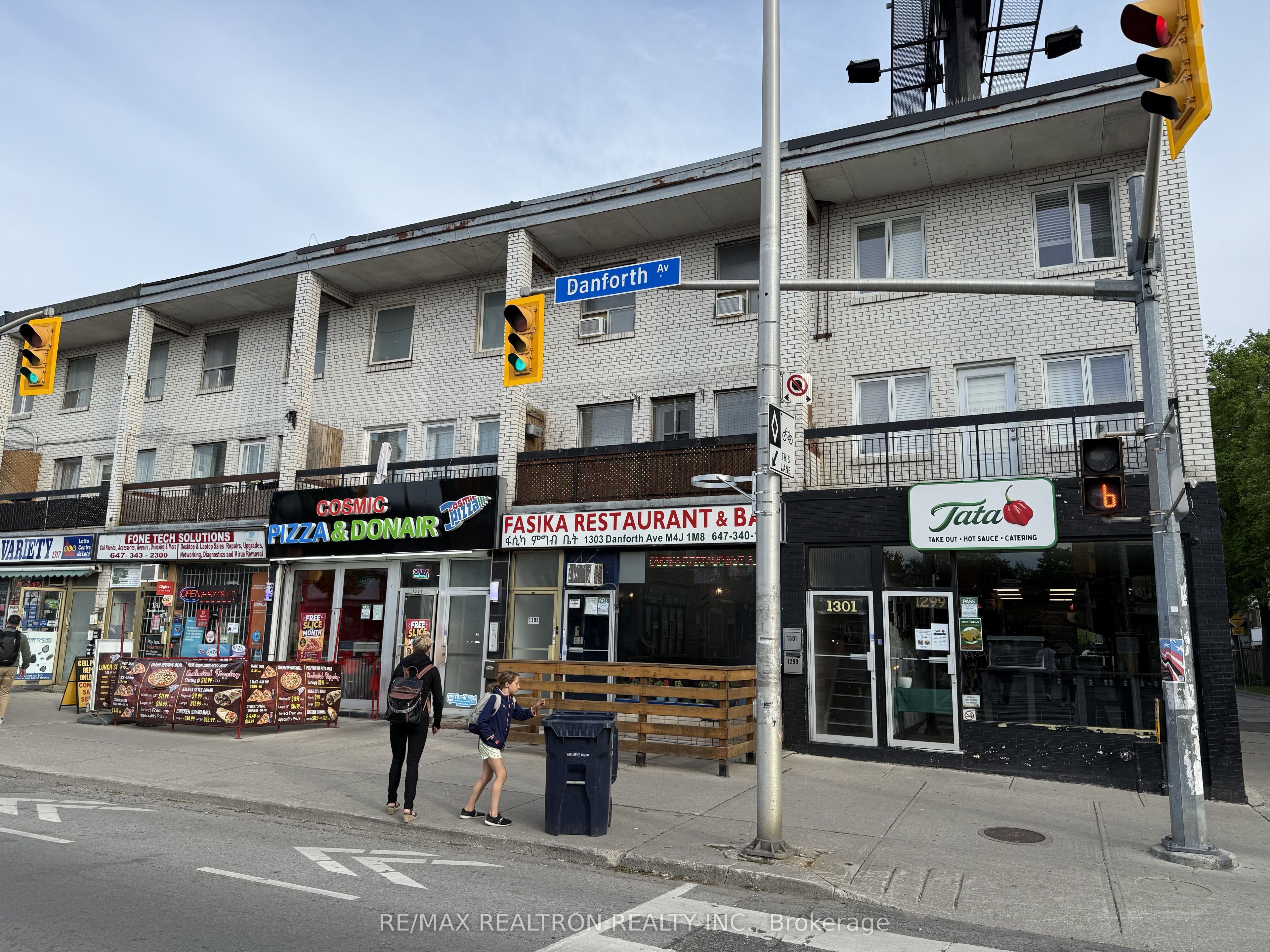 1299 Danforth Avenue Property Photo 3