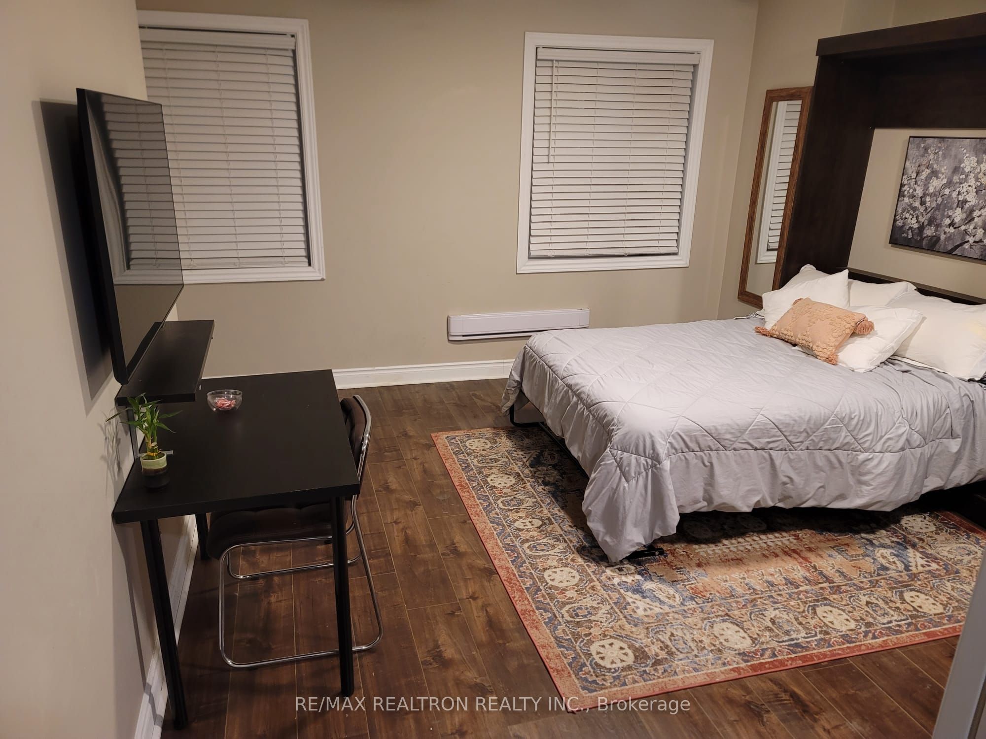 1299 Danforth Avenue Property Photo 17