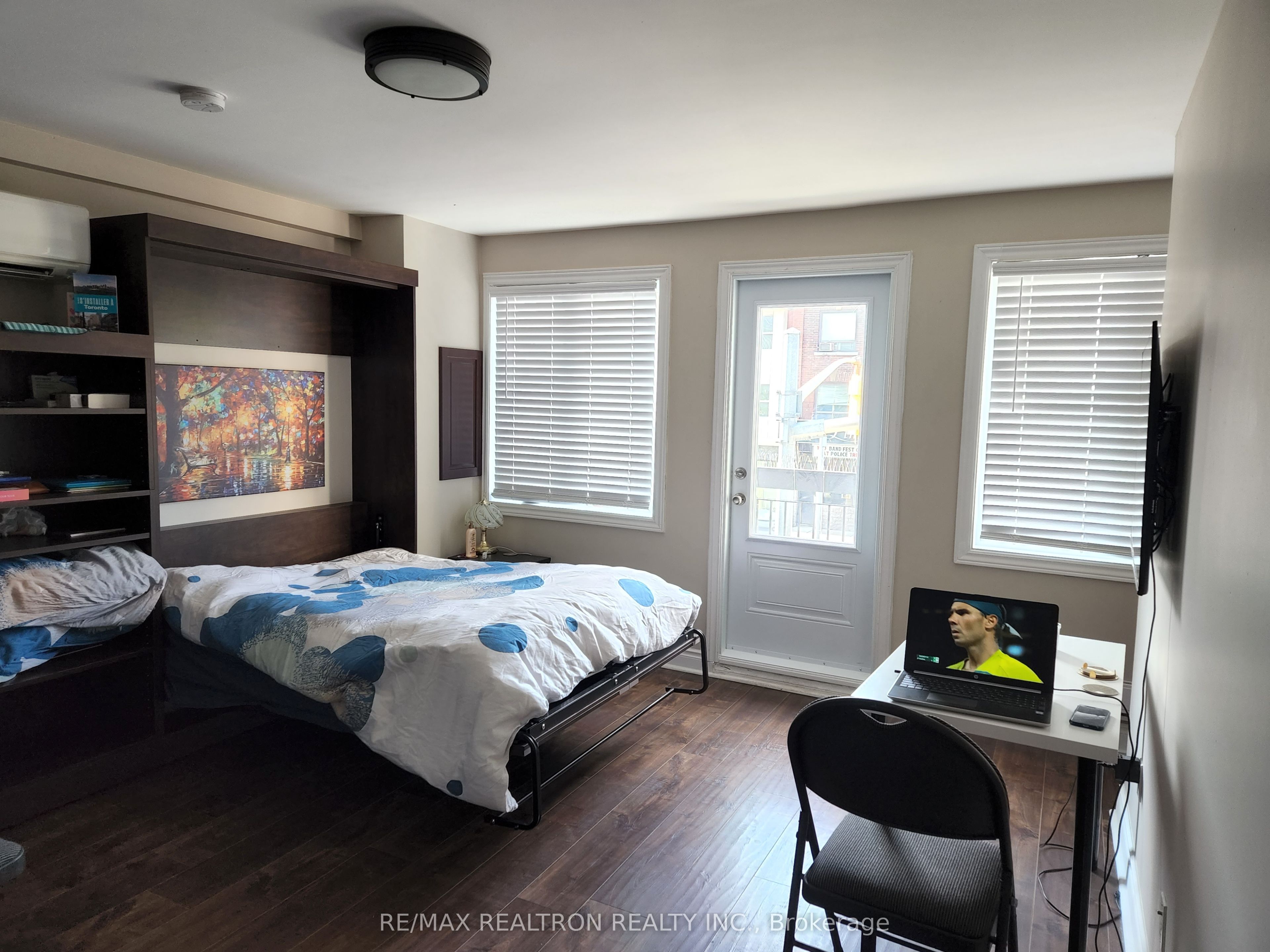 1299 Danforth Avenue Property Photo 22