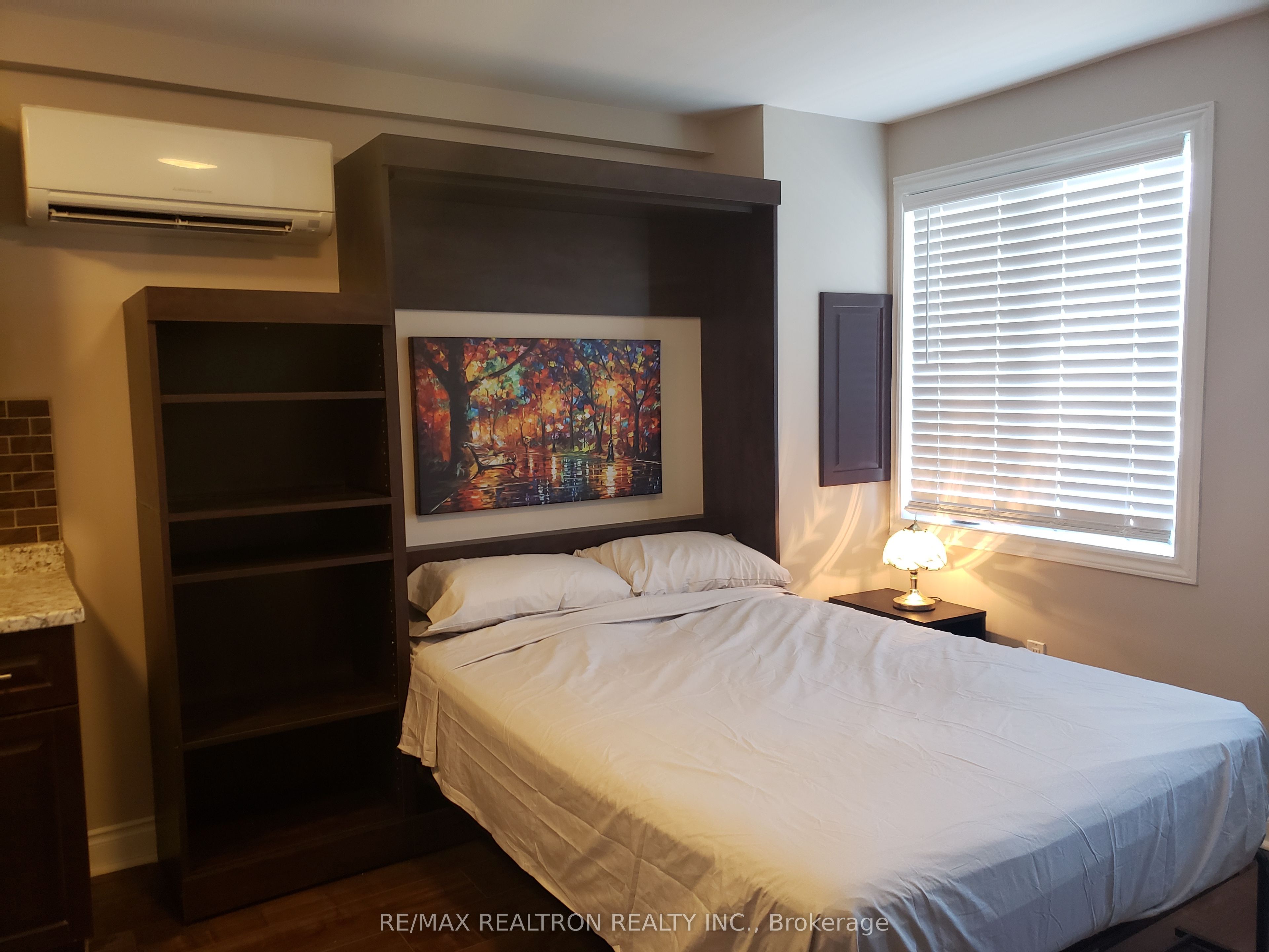 1299 Danforth Avenue Property Photo 26