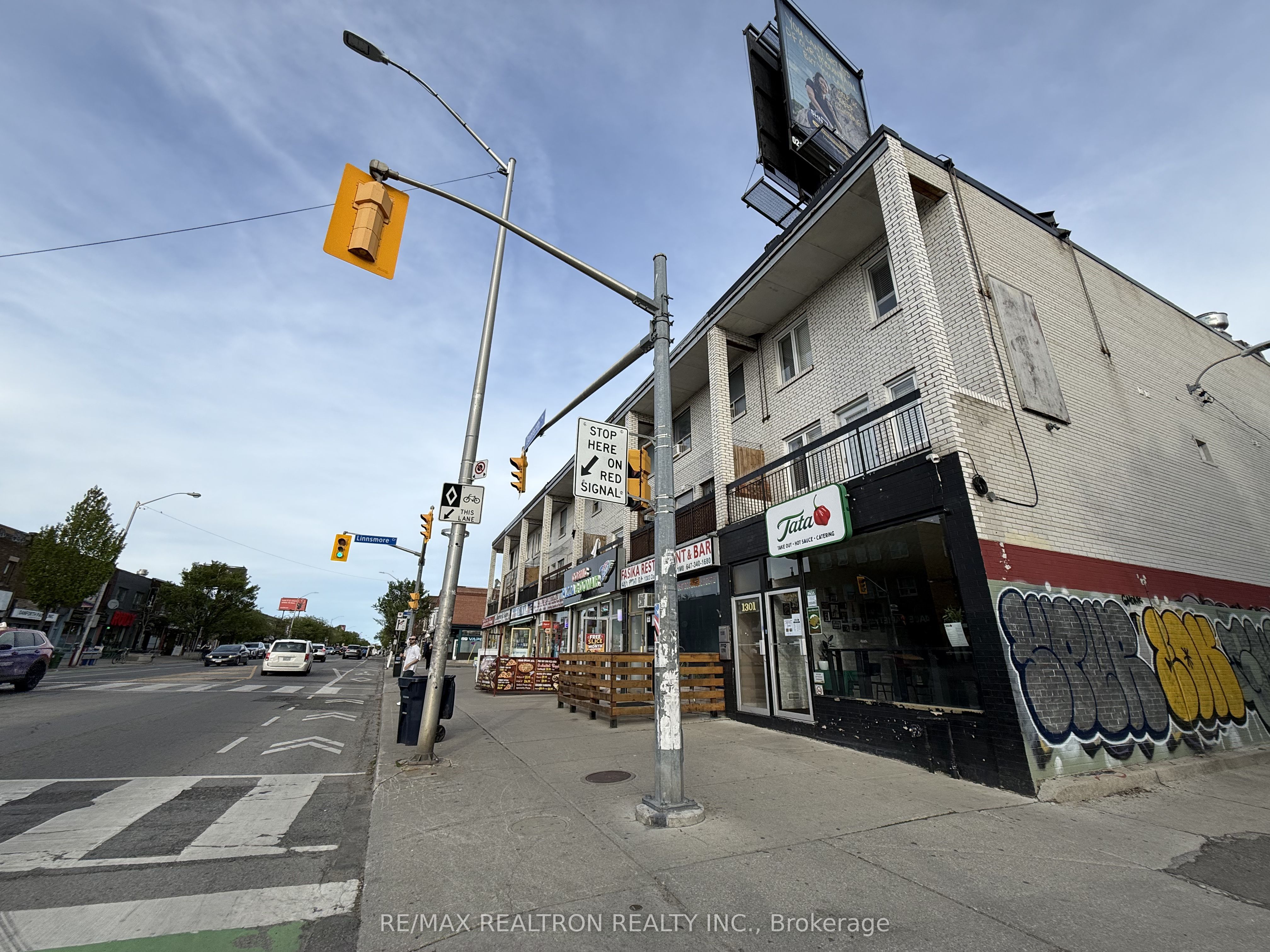 1299 Danforth Avenue Property Photo 32