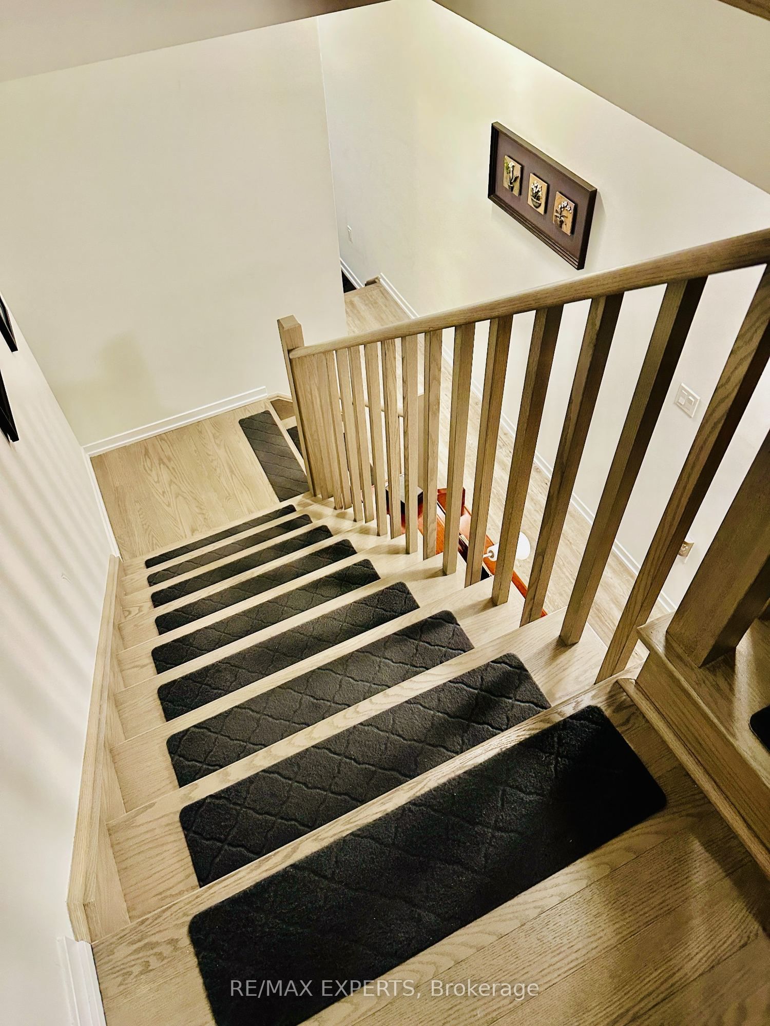 1541 Wheatcroft Drive Property Photo 18