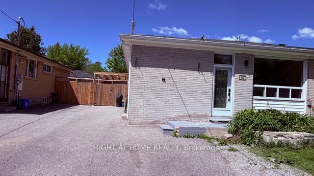 306 Rosedale Drive Property Photo 2