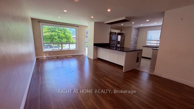 306 Rosedale Drive Property Photo 3