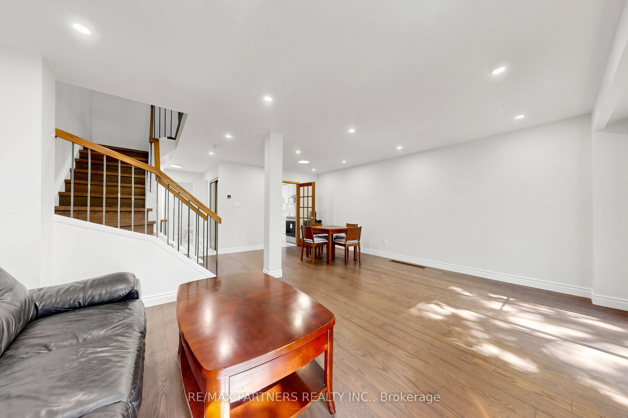 201 Alexmuir Boulevard 134 Property Photo 5