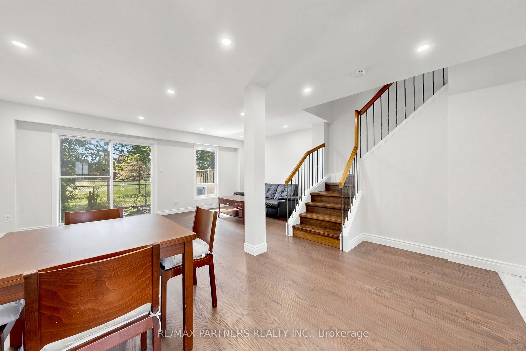 201 Alexmuir Boulevard 134 Property Photo 8