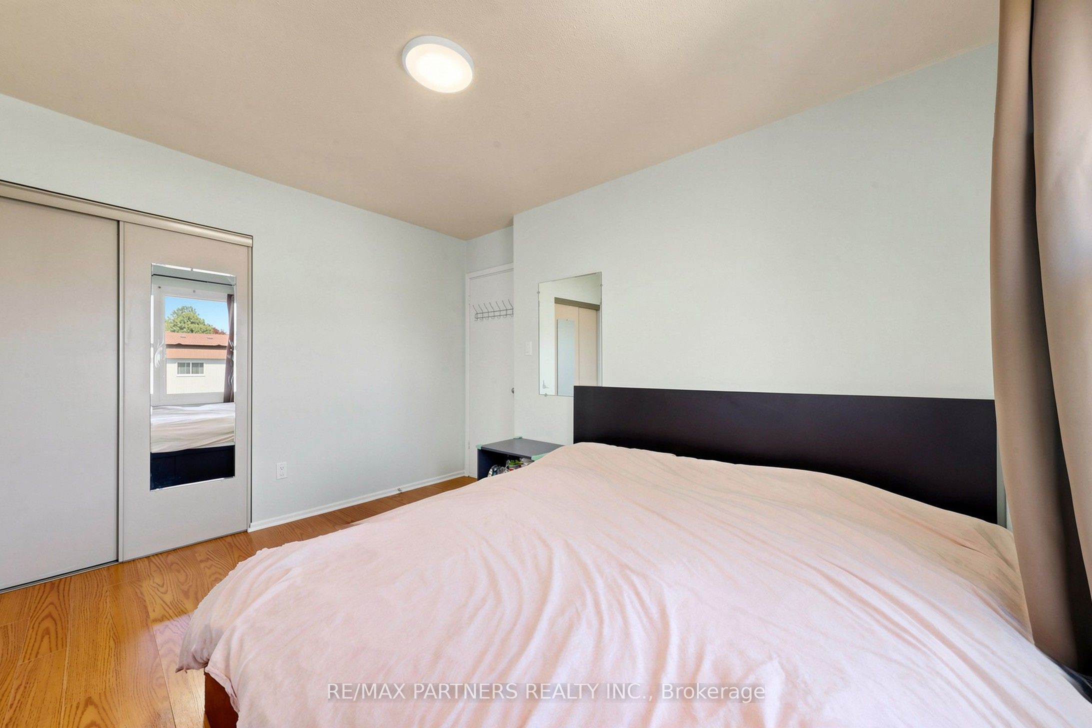 201 Alexmuir Boulevard 134 Property Photo 22