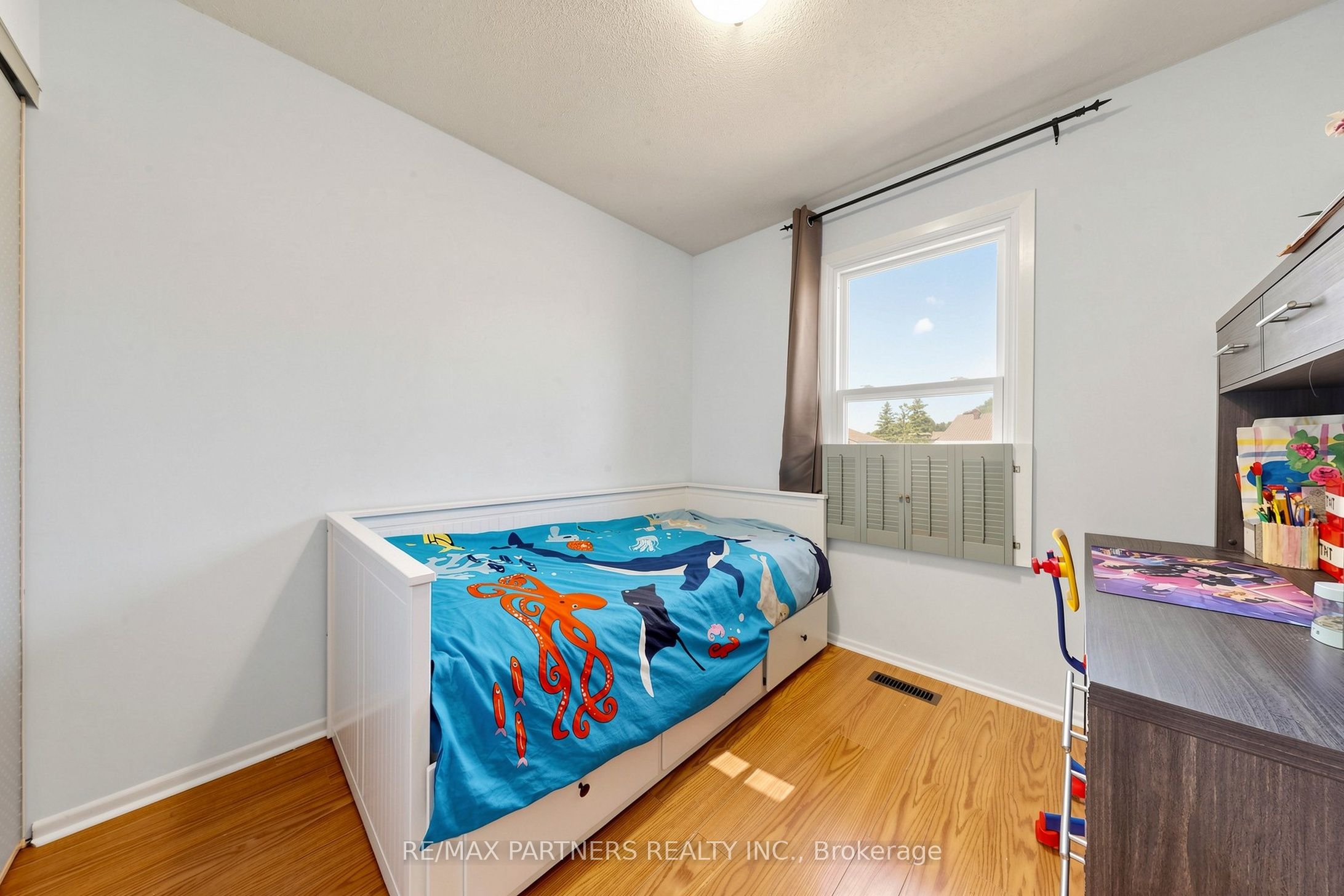 201 Alexmuir Boulevard 134 Property Photo 26