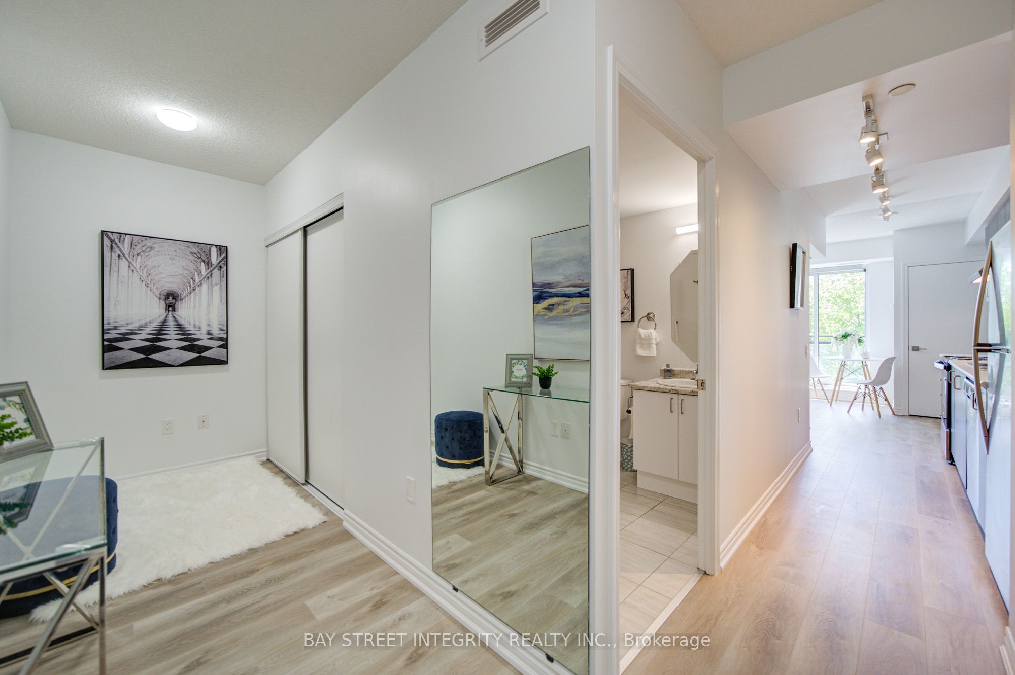 1 Falaise Road 511 Property Photo 6