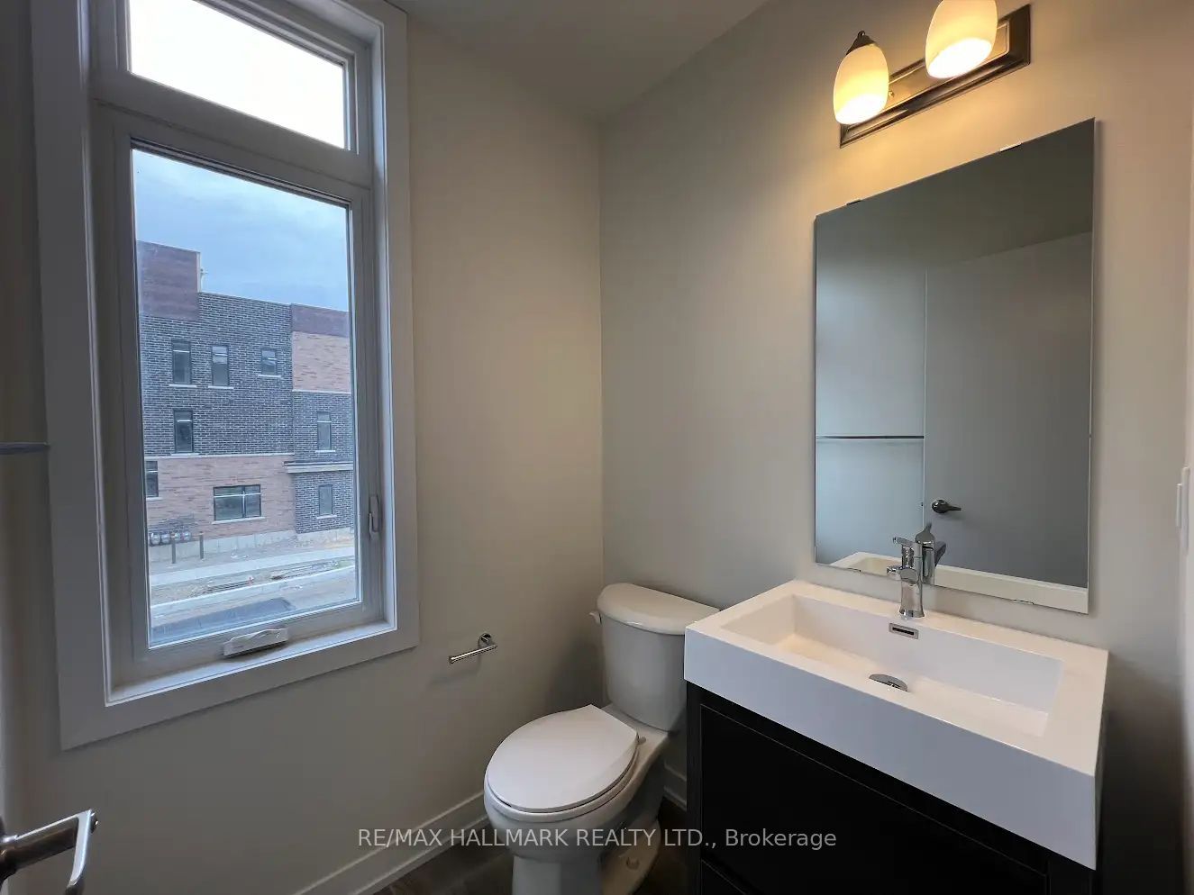 1865 Pickering Parkway S 101 Property Photo 15