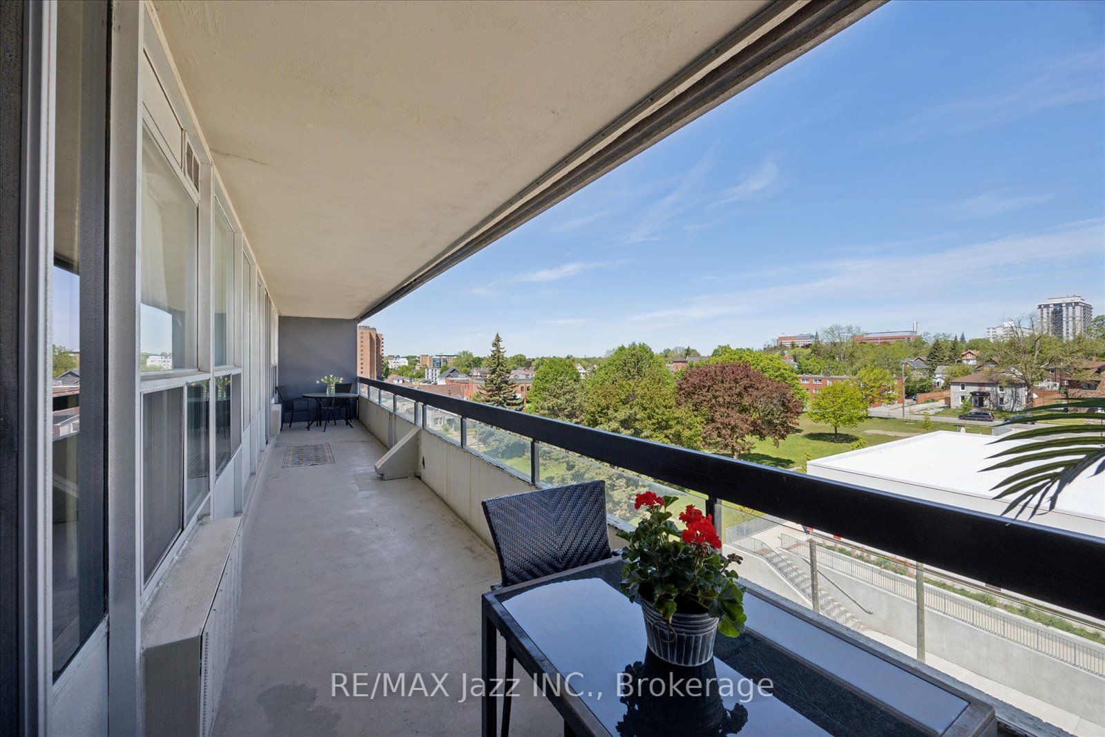 55 William Street E 511 Property Photo 14