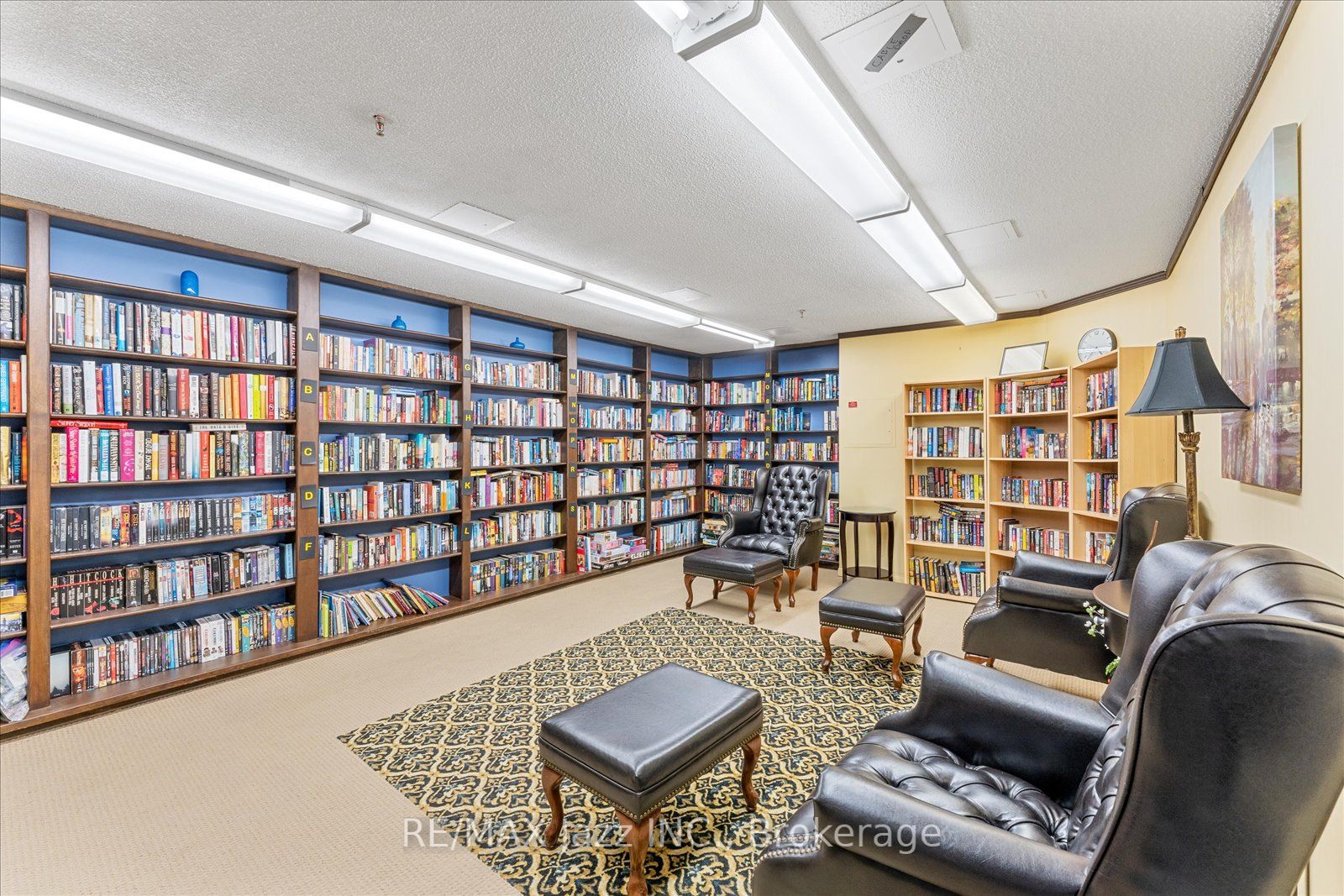 55 William Street E 511 Property Photo 21
