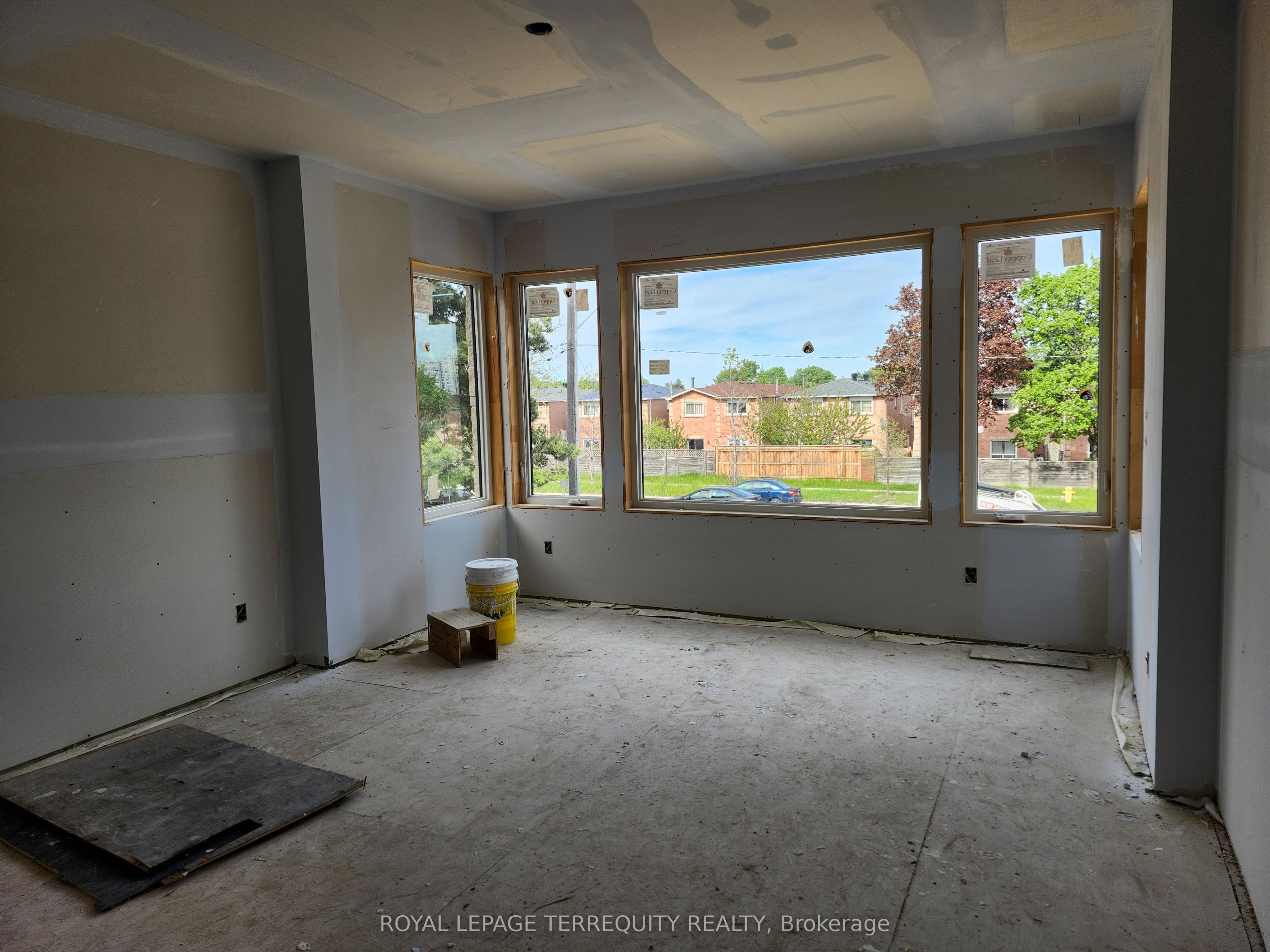 3372 Brimley Road Property Photo 8
