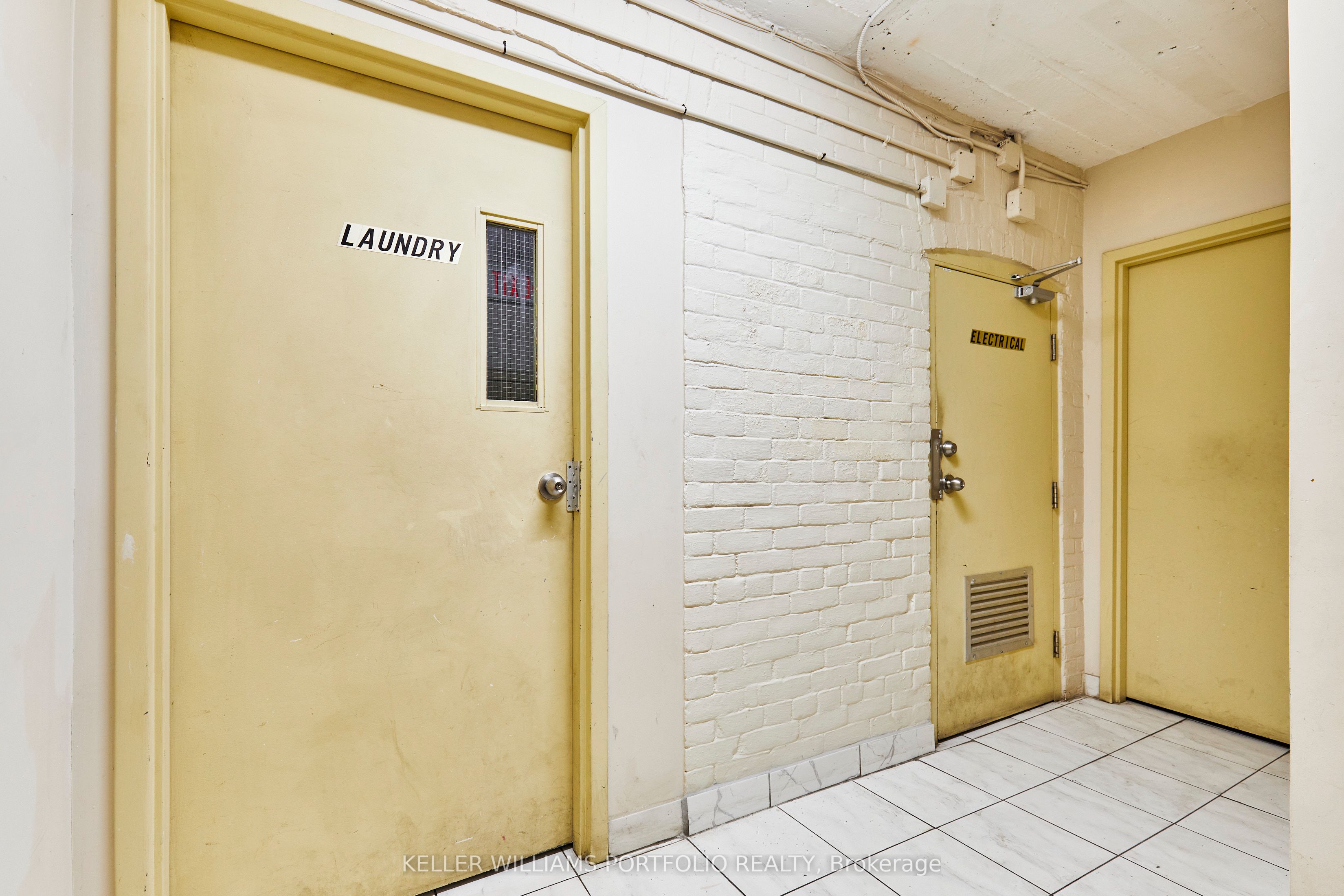 1395 Gerrard Street E Property Photo 6