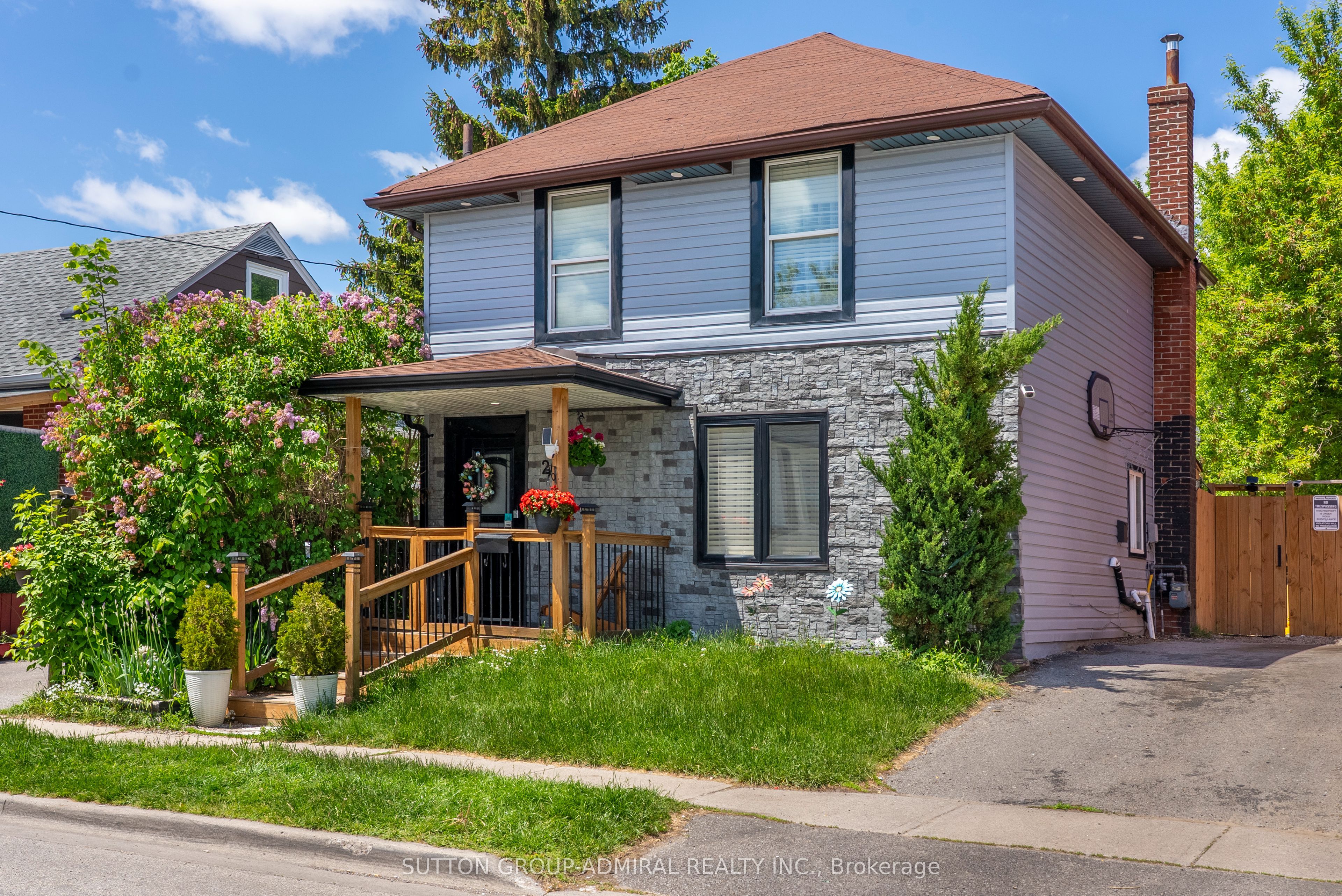 20 Brock Street E Property Photo 28