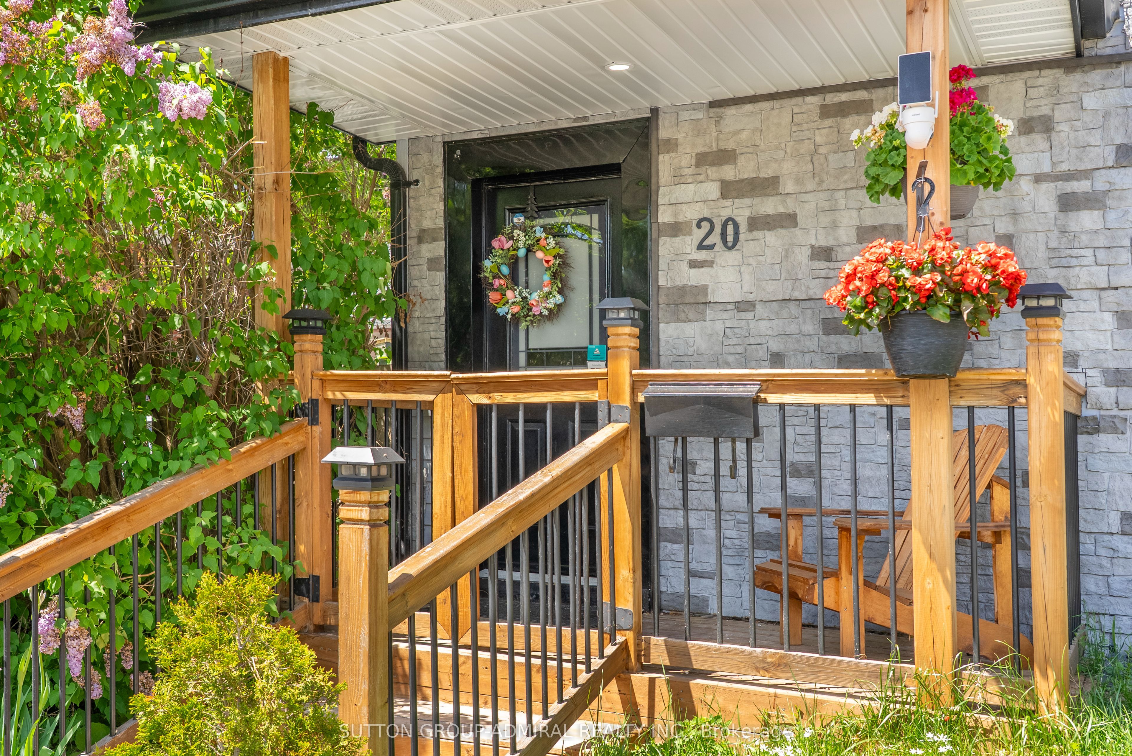 20 Brock Street E Property Photo 29