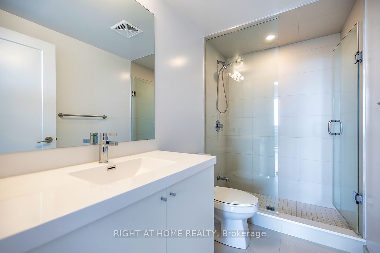 2550 Simcoe Street N 1804 Property Photo 11