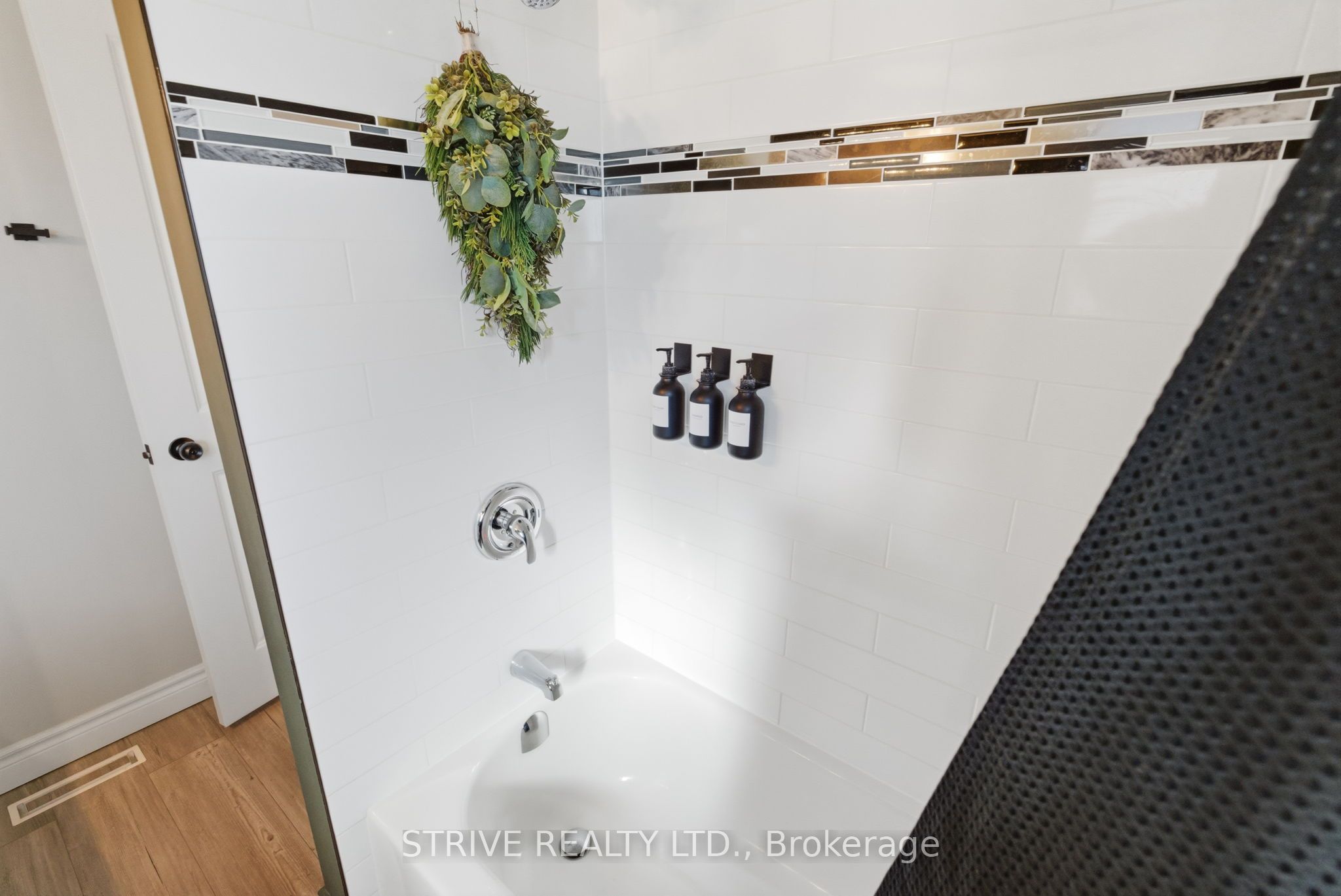 107 Cromwell Avenue Property Photo 23
