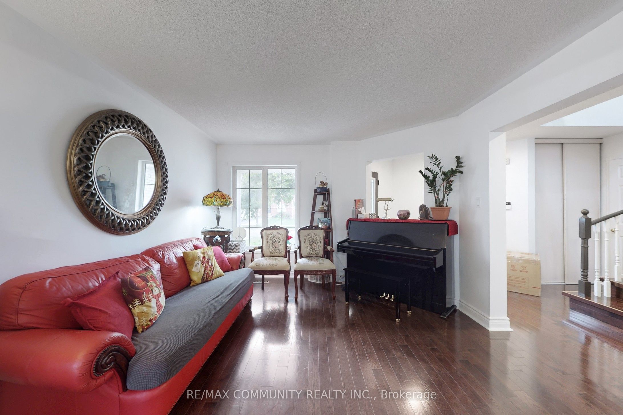 71 Hibbard Drive Property Photo 4