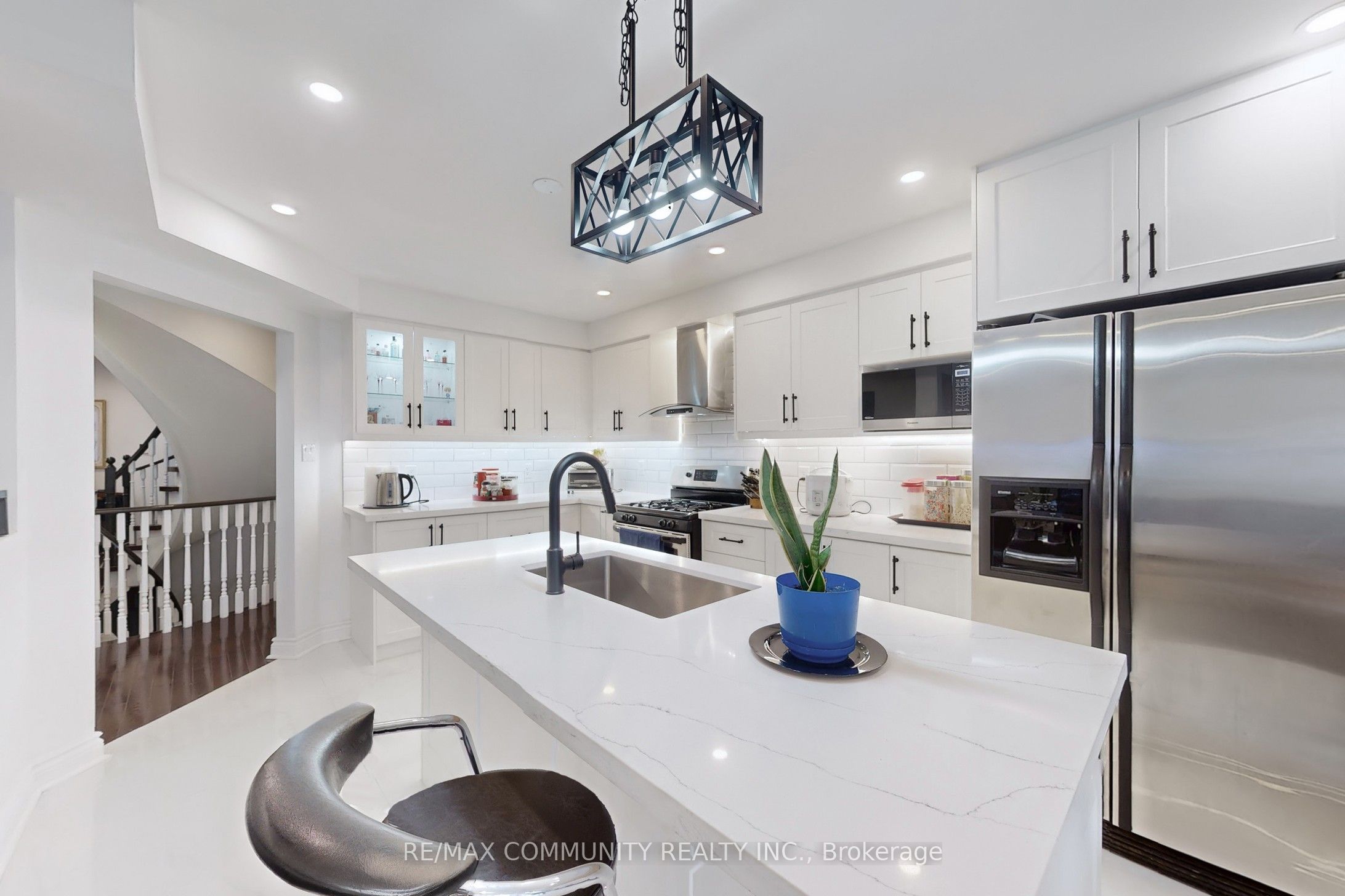 71 Hibbard Drive Property Photo 16