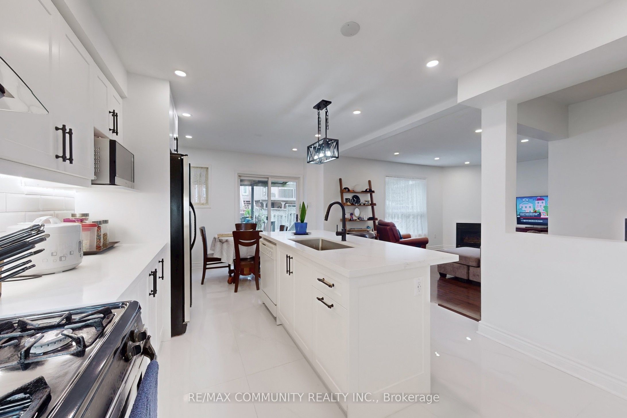 71 Hibbard Drive Property Photo 17