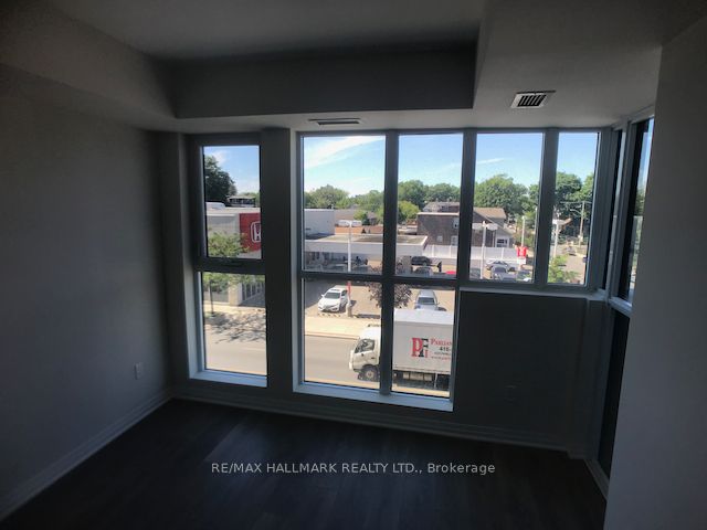 2301 Danforth Avenue 324 Property Photo 6