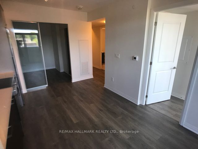 2301 Danforth Avenue 324 Property Photo 9