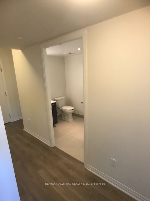 2301 Danforth Avenue 324 Property Photo 10