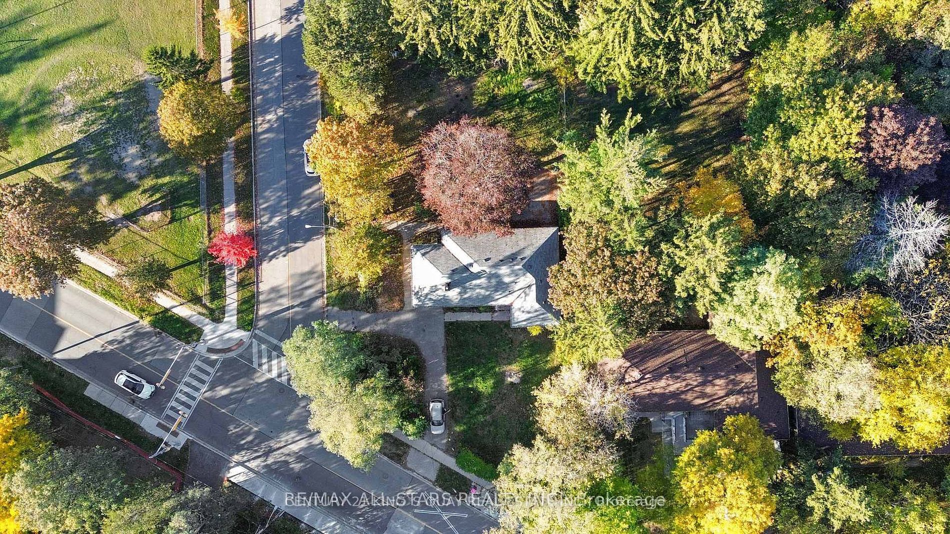 1422 Military Trail Property Photo 3