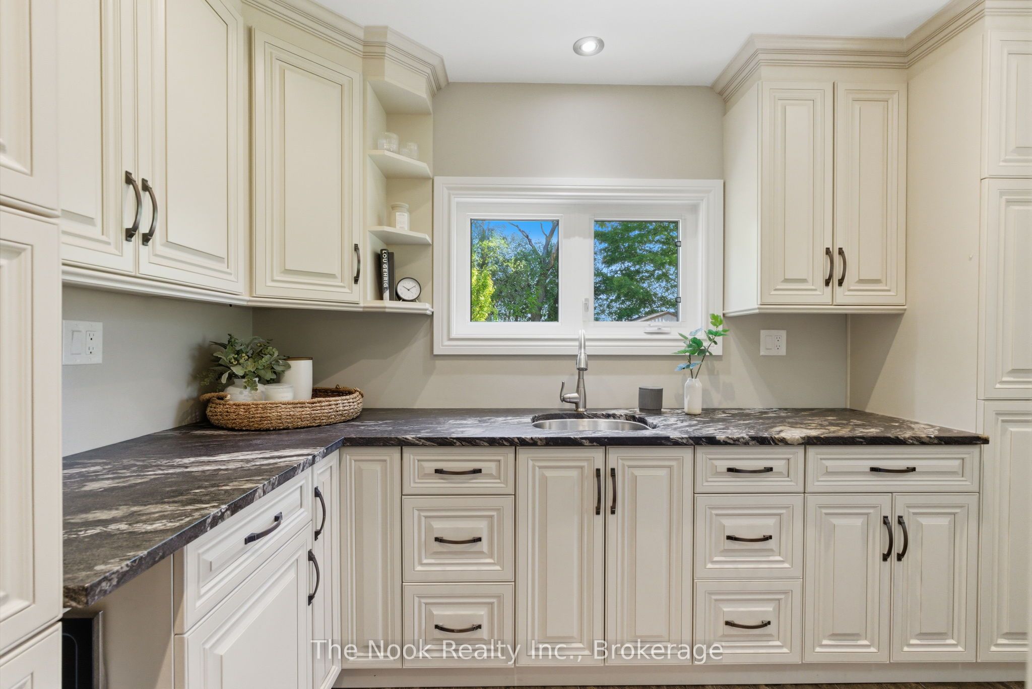 4780 Westney Road Property Photo 13