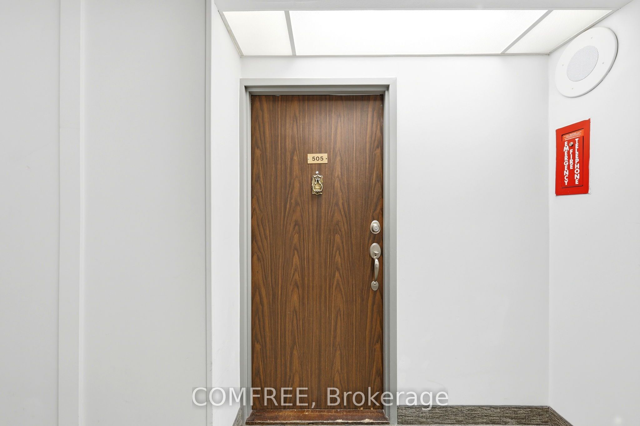 55 William Street E 505 Property Photo 3