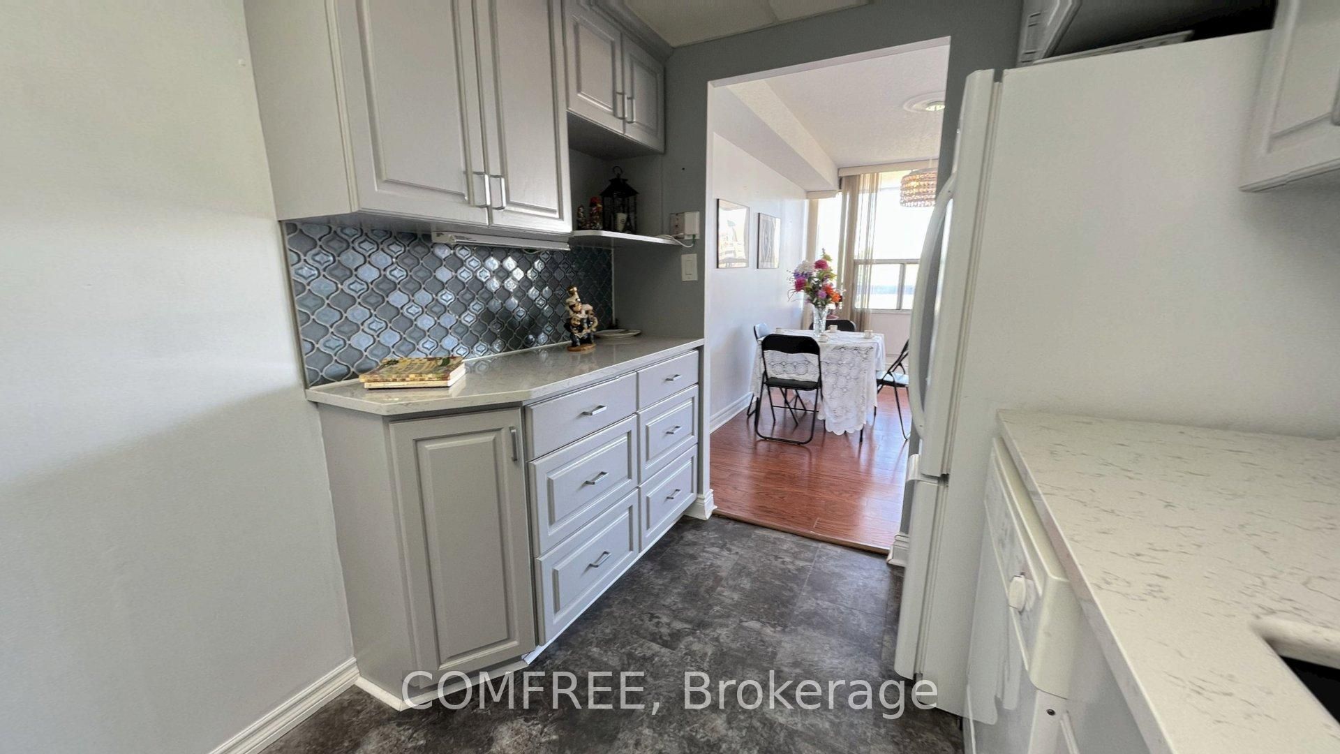 55 William Street E 505 Property Photo 10